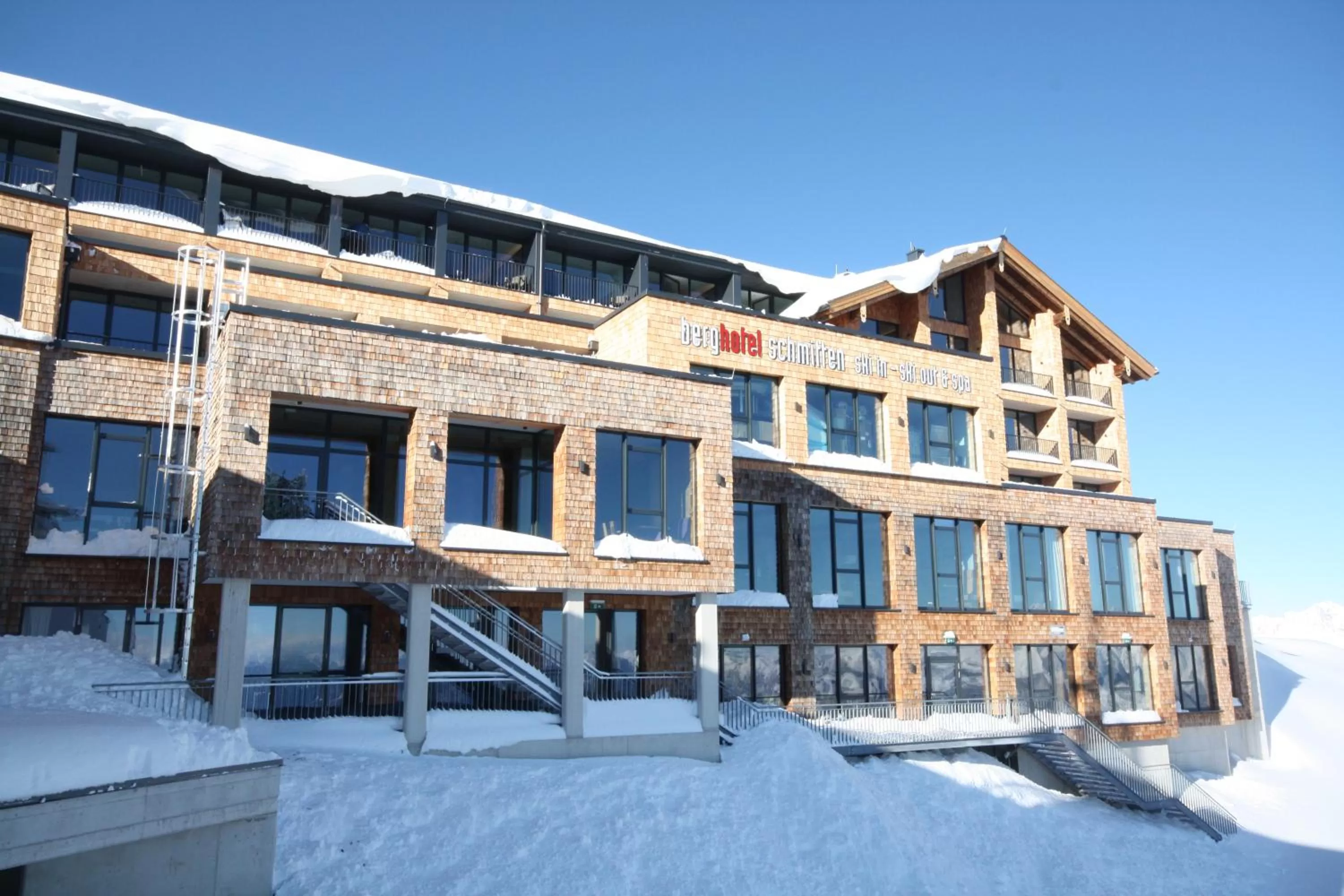 Property building, Winter in Berghotel Schmittenhöhe