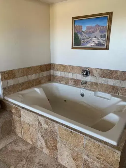 Bathroom in Slot Canyons Inn Bed & Breakfast