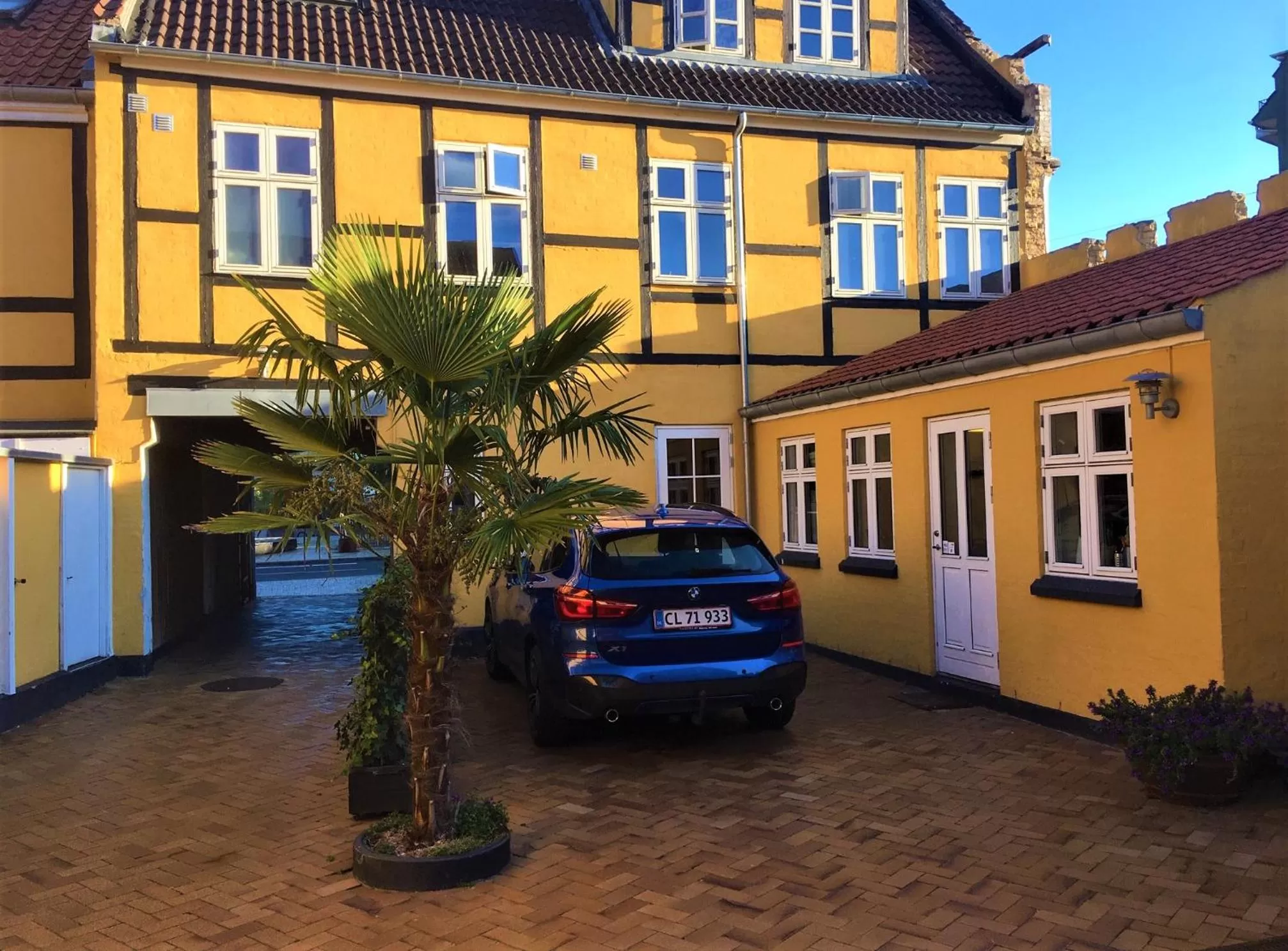 Parking in Odense City B&B