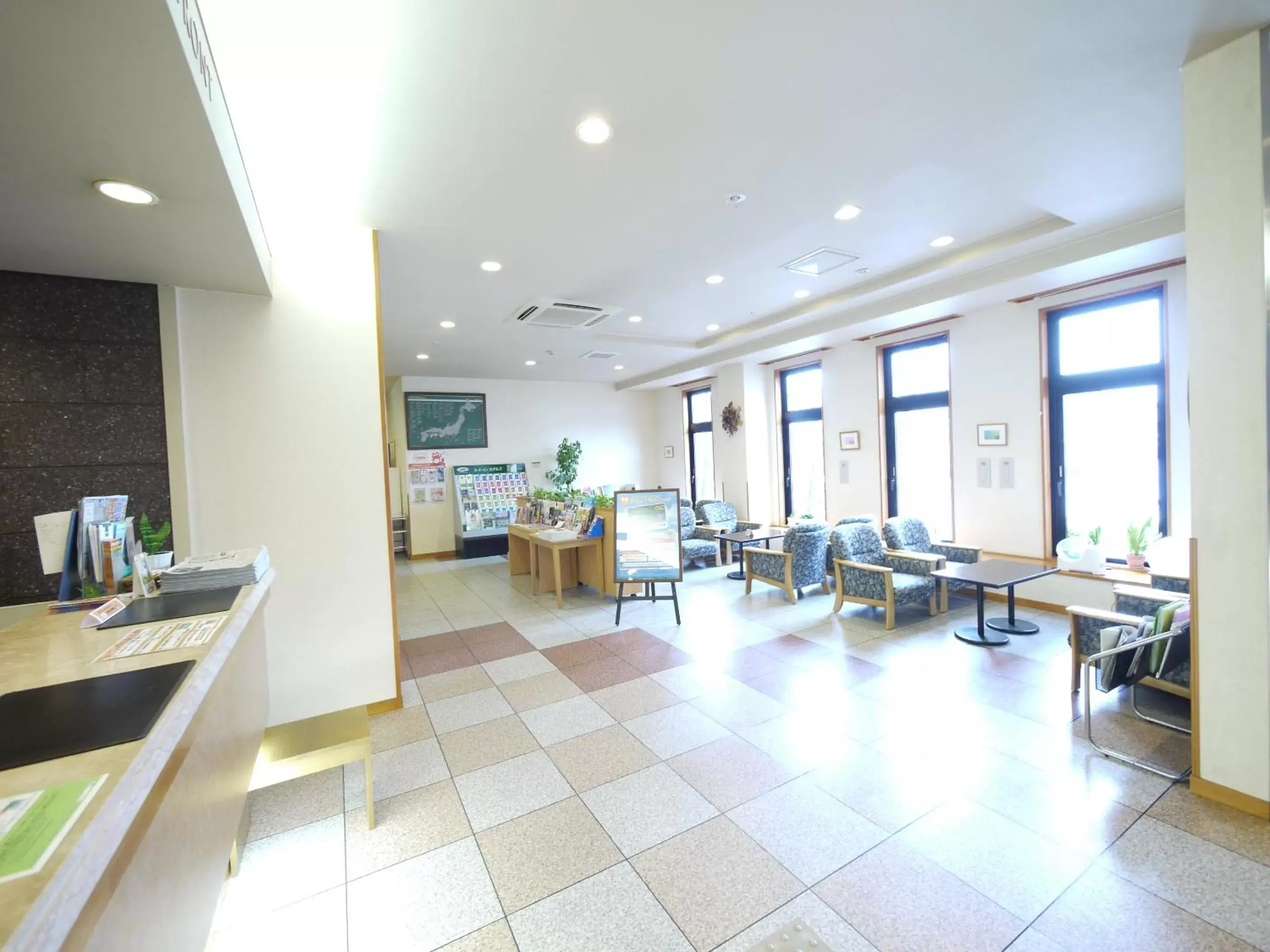 Lobby or reception, Restaurant/Places to Eat in Hotel Route-Inn Kani