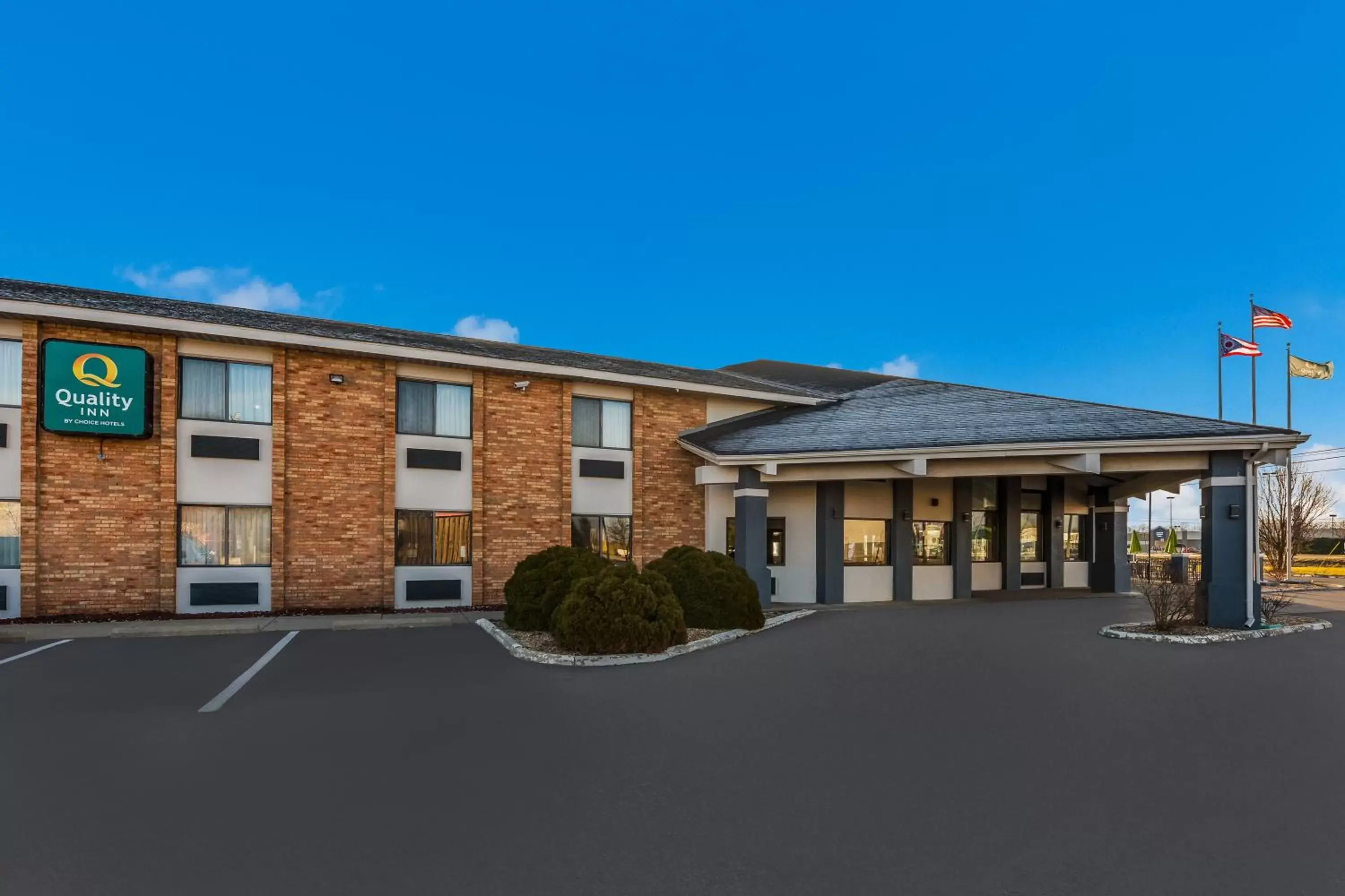 Property Building in Quality Inn Marysville