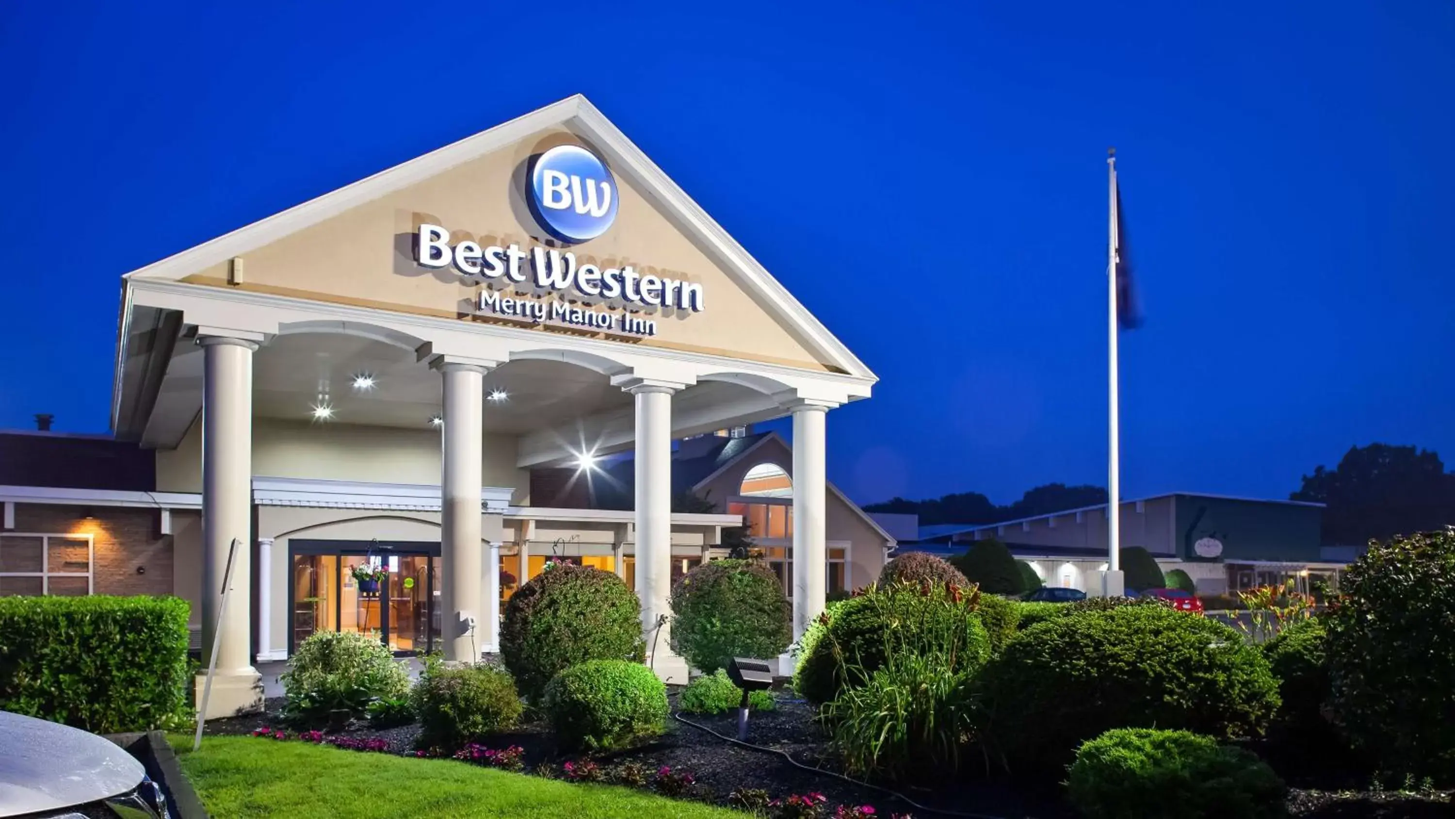 Property Building in Best Western Merry Manor Inn