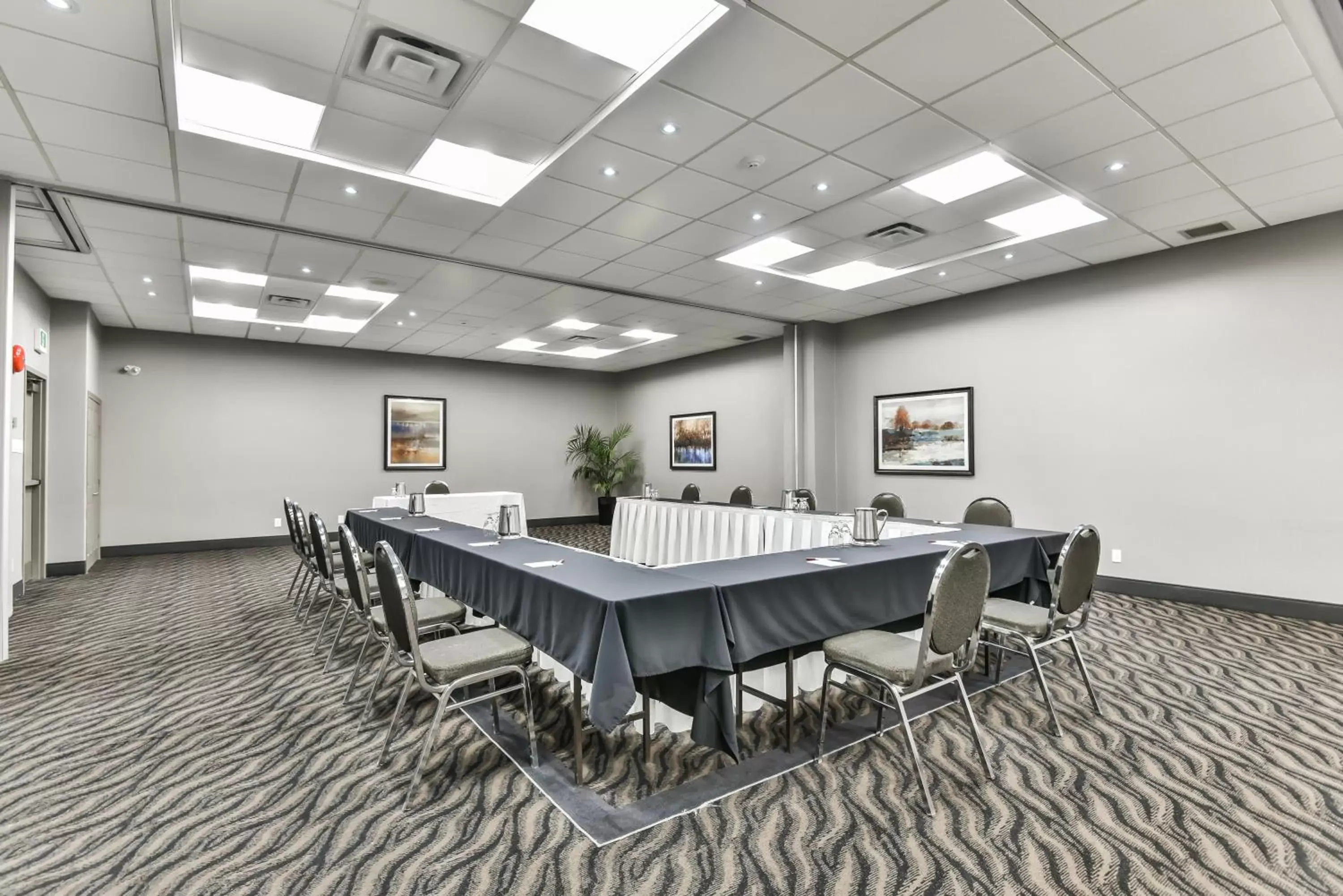 Meeting/conference room in Best Western Plus Cambridge Hotel