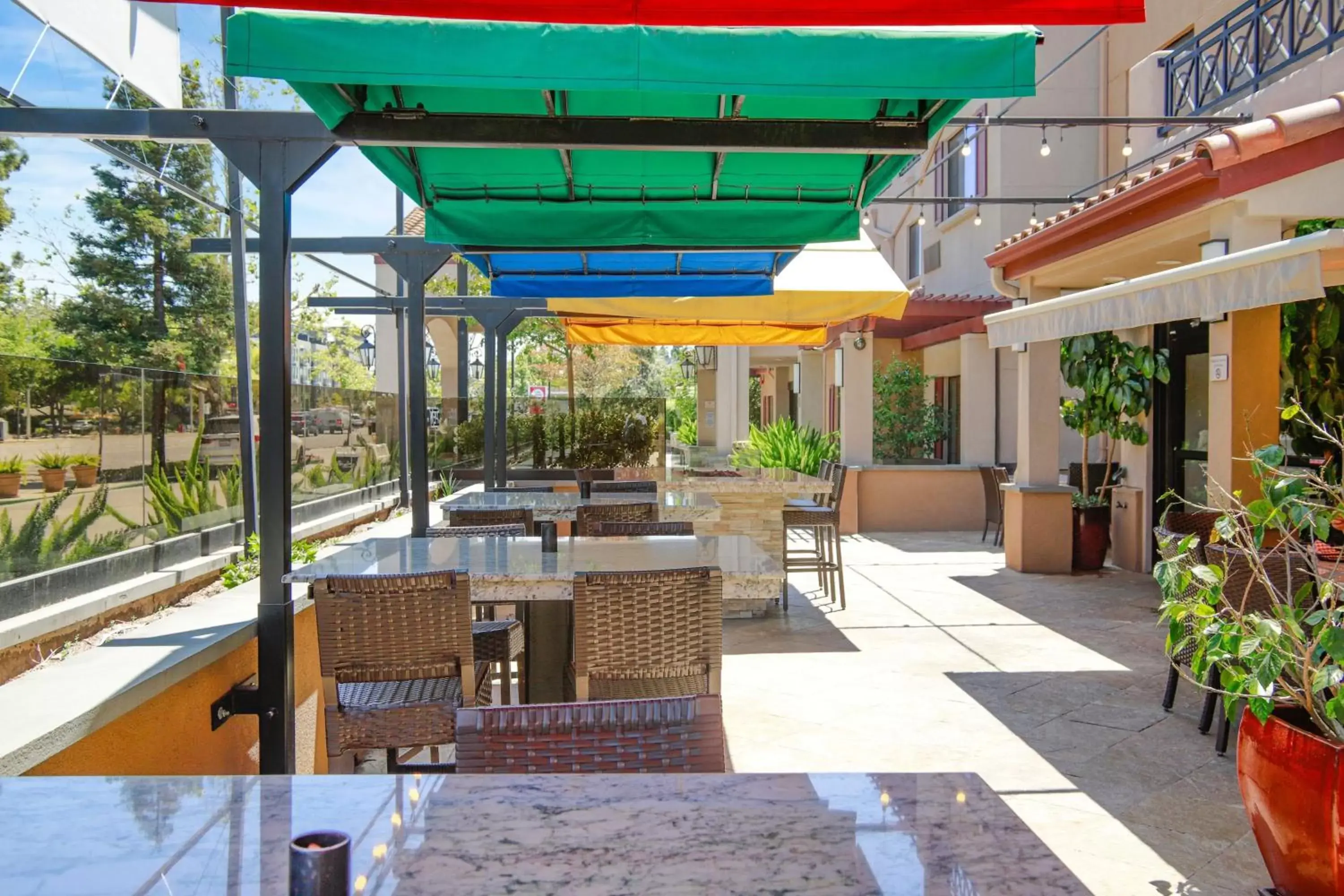 Restaurant/Places to Eat in Courtyard Palo Alto Los Altos