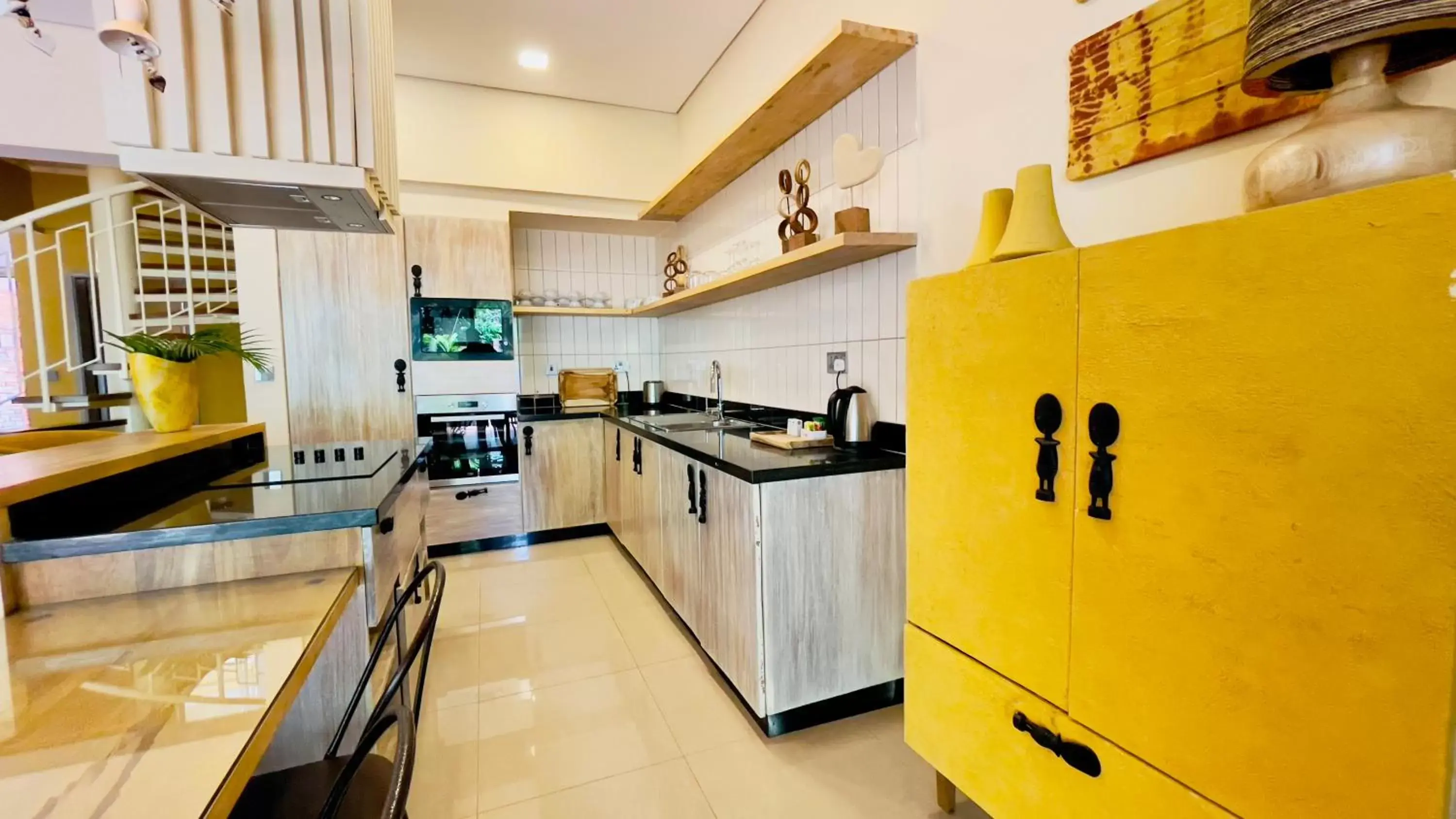 kitchen, Kitchen/Kitchenette in Kabira Country Club