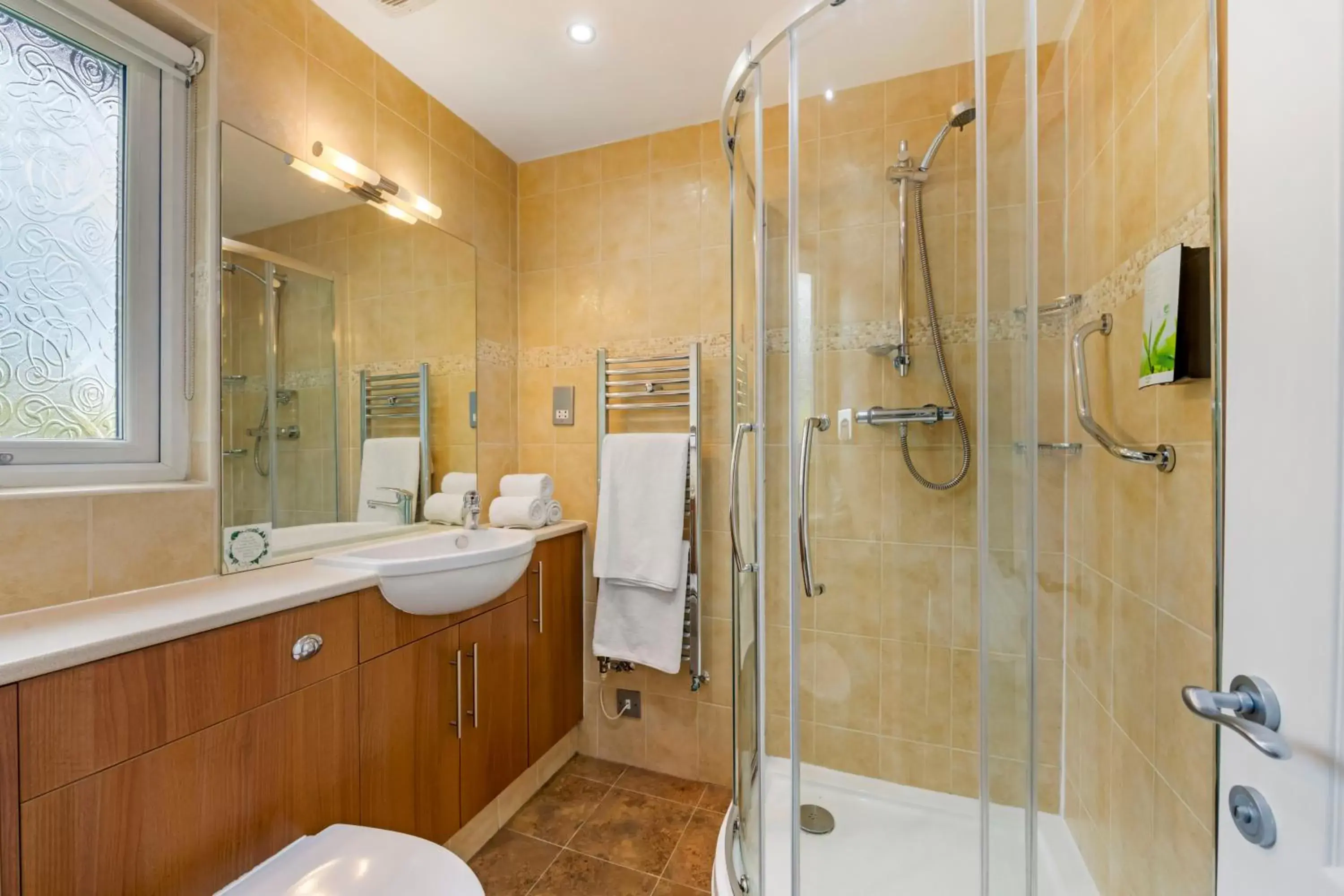 Shower, Bathroom in Pine Lake Resort