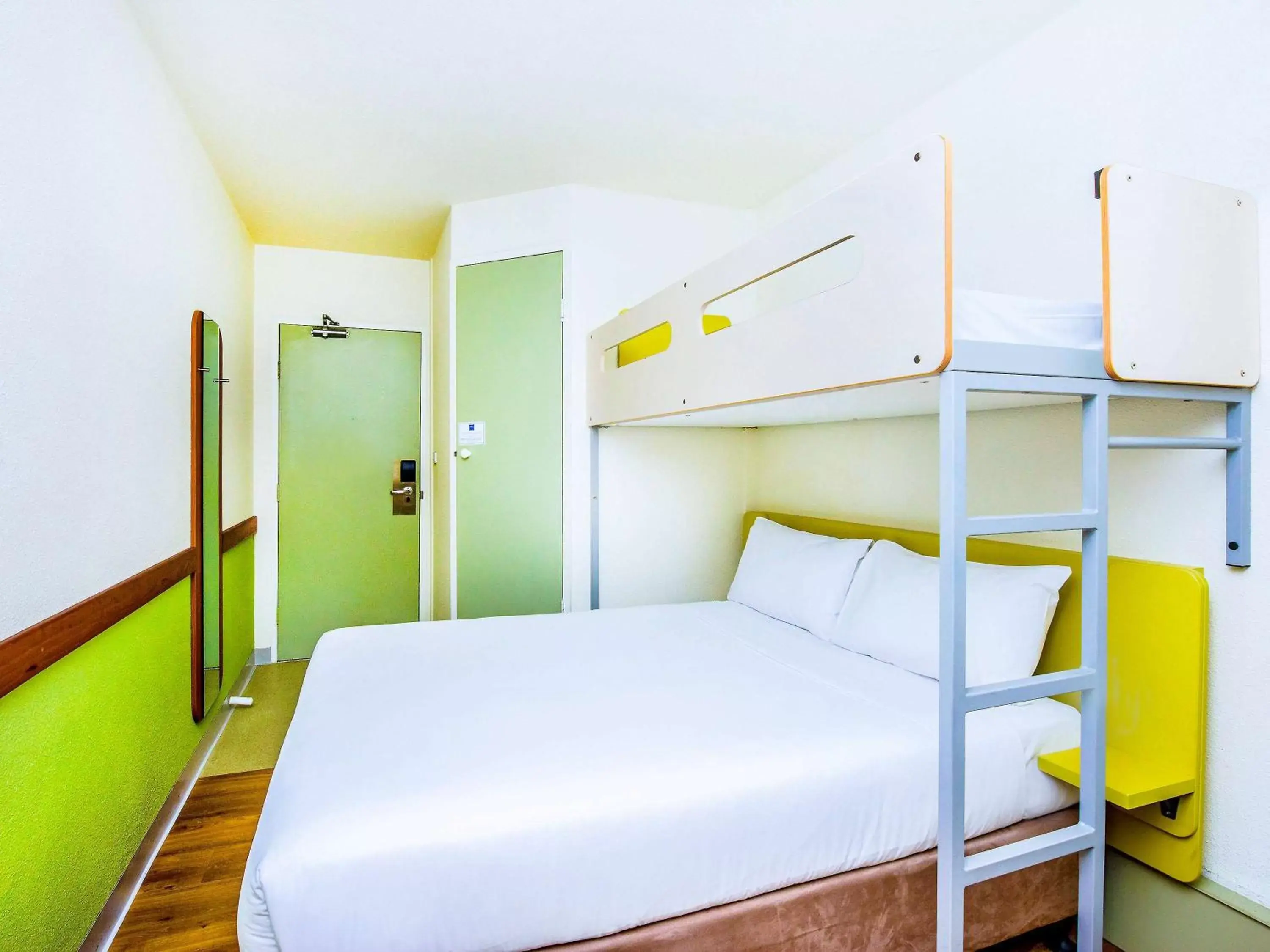 Photo of the whole room, Bunk Bed in ibis Budget Canberra