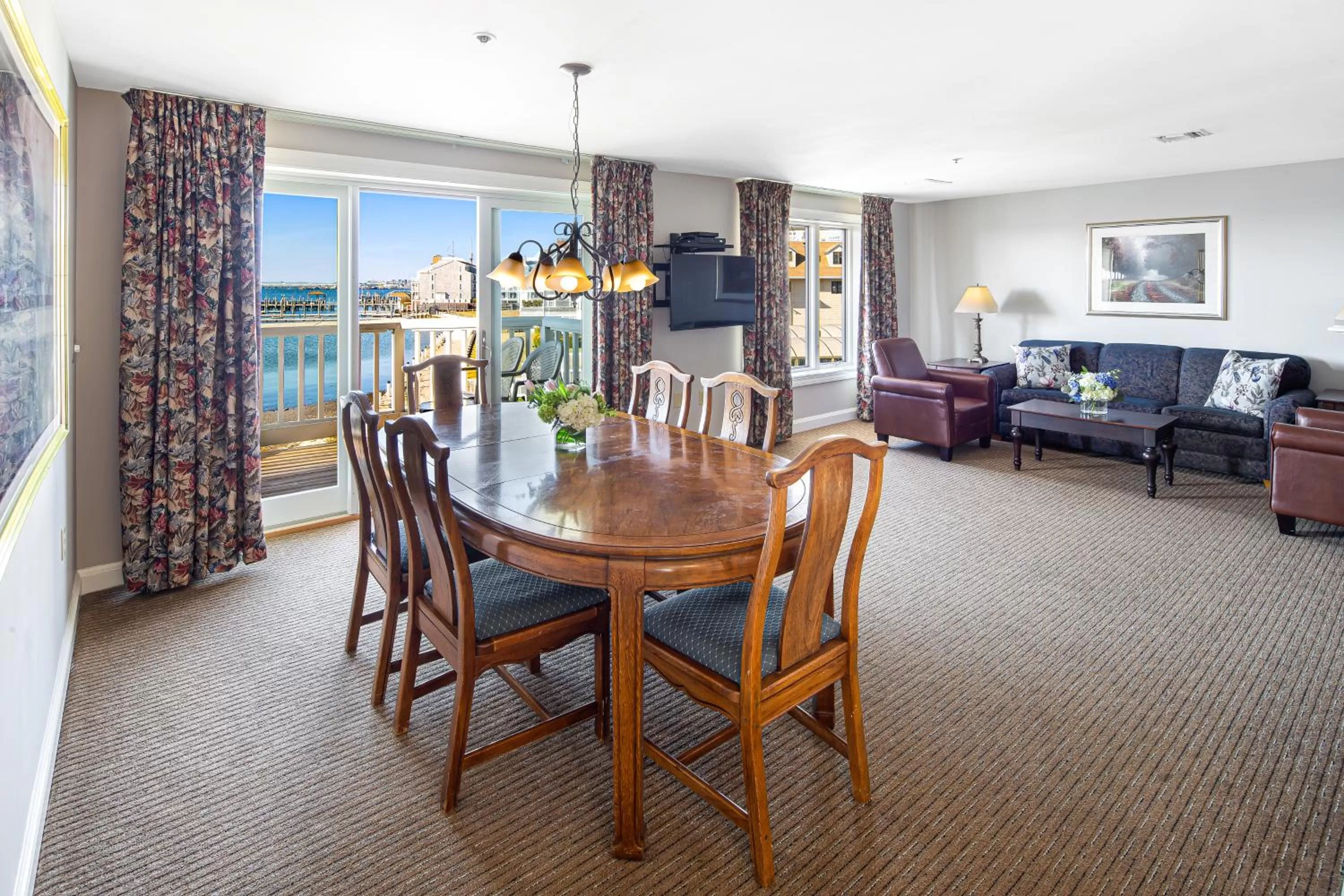 TV and multimedia in Wellington Resort