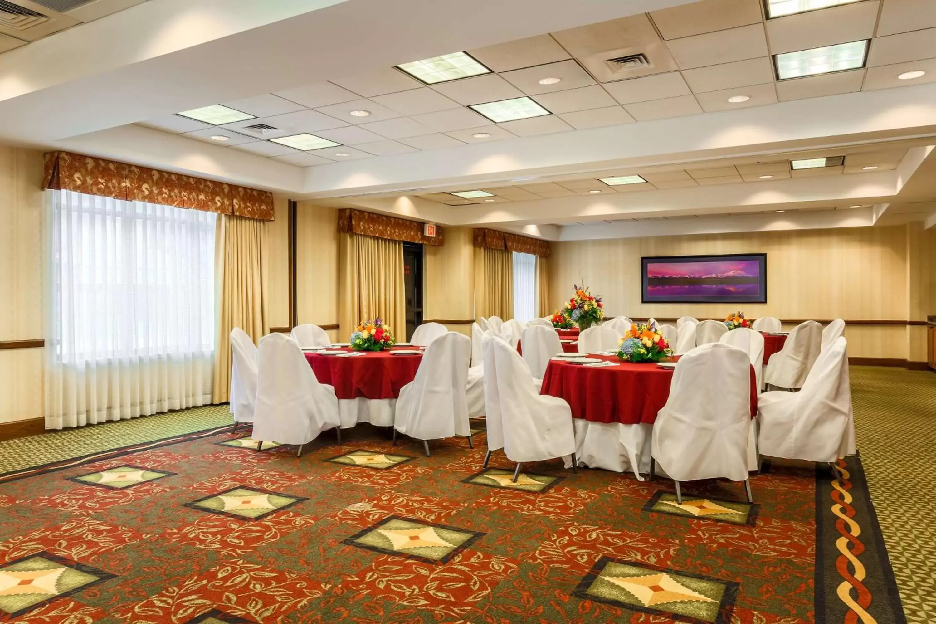 Meeting/conference room, Banquet Facilities in Hilton Garden Inn Anchorage