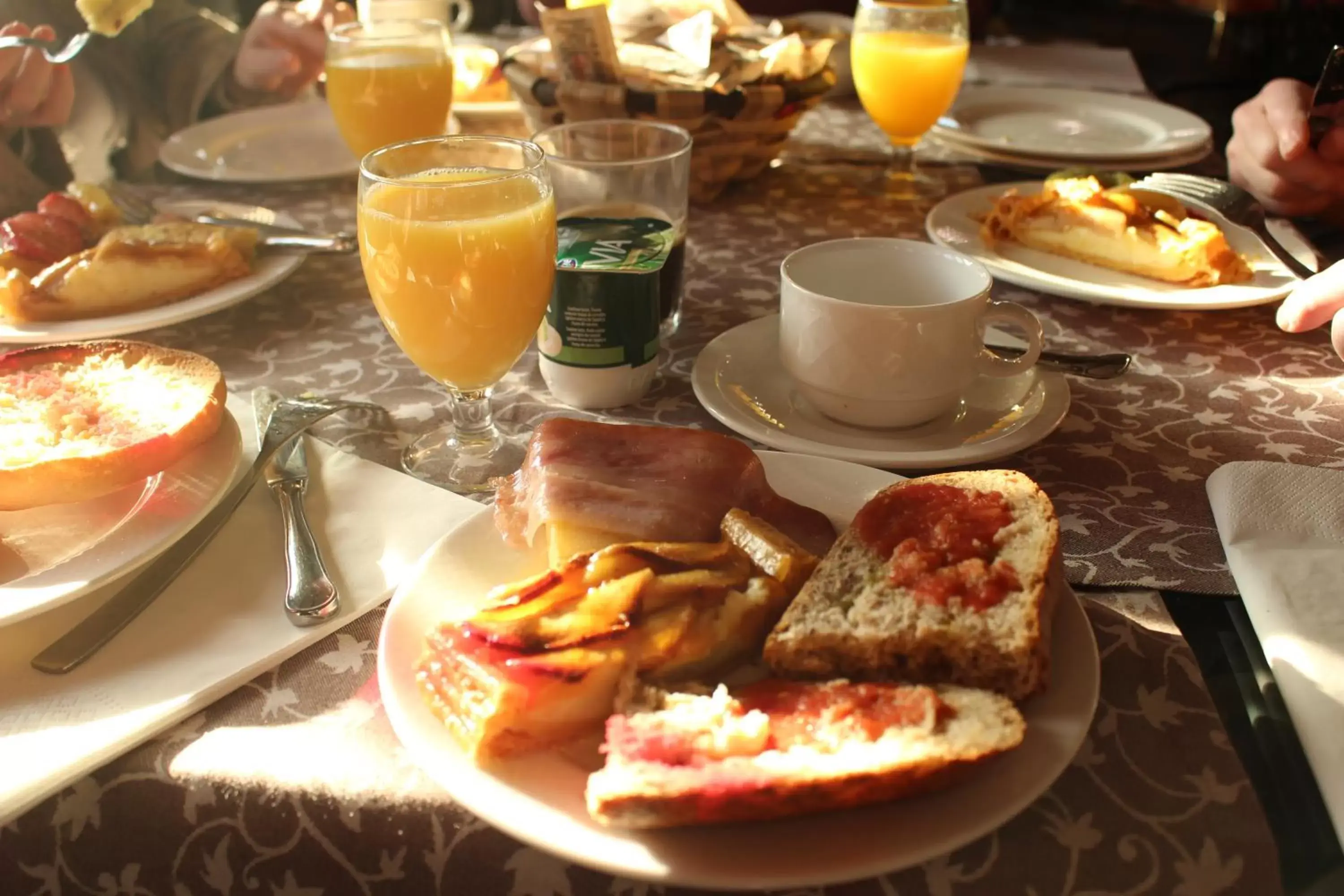 Buffet breakfast in Hotel Spa Tudanca Aranda