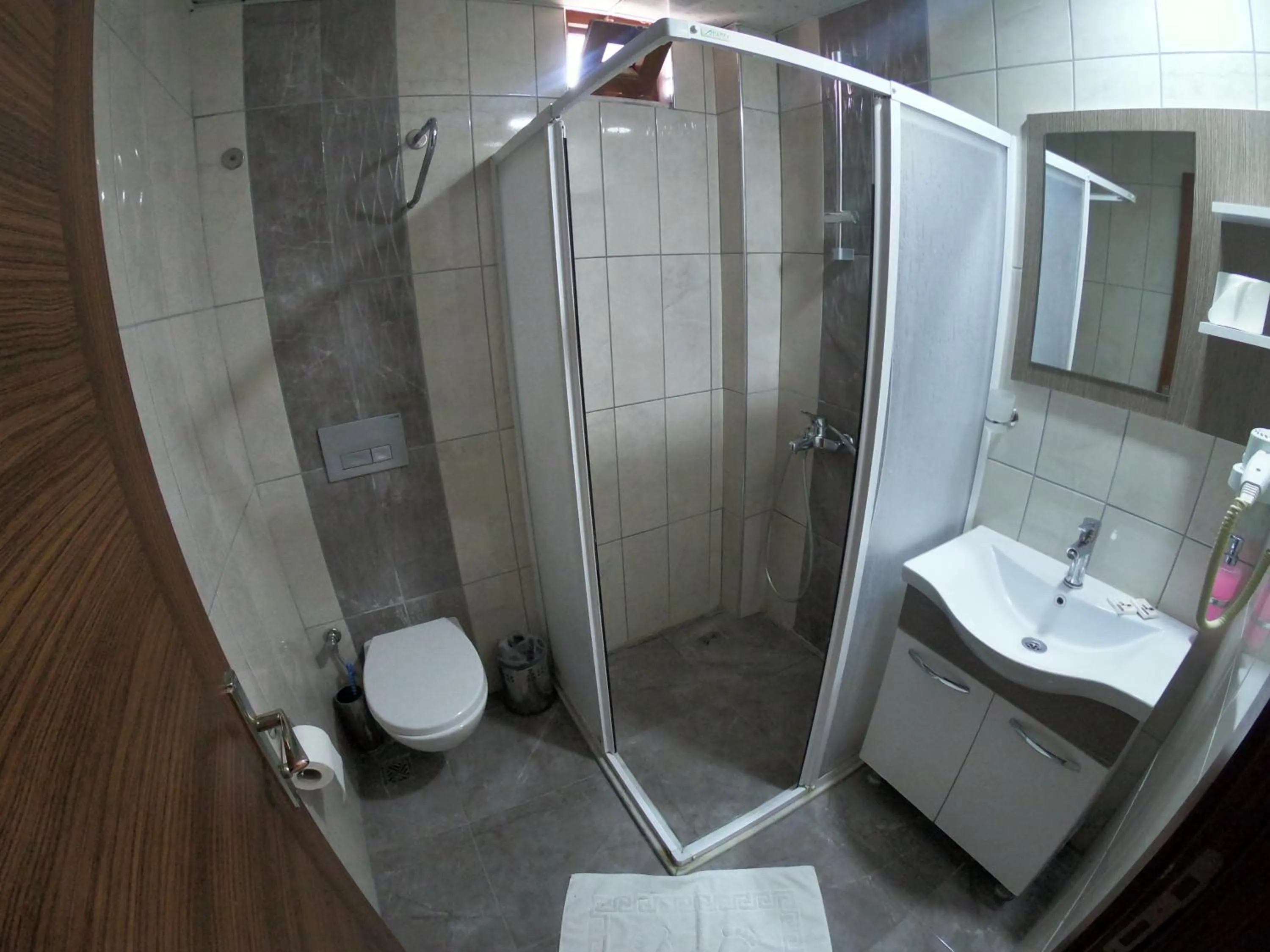 Shower in Bellamaritimo Hotel