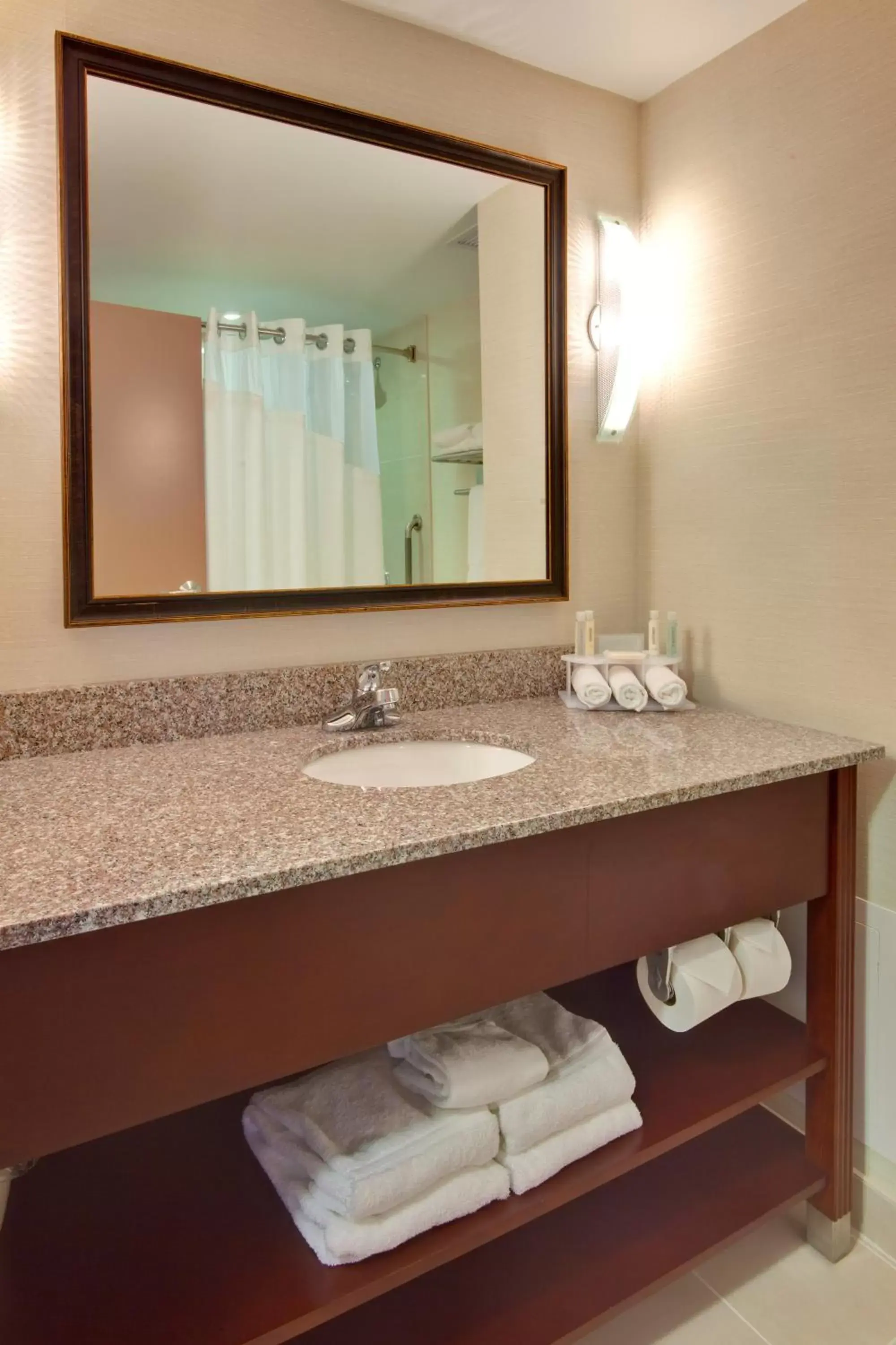 Queen Room with Two Queen Beds in Holiday Inn Express Hotel & Suites Brockville, an IHG Hotel