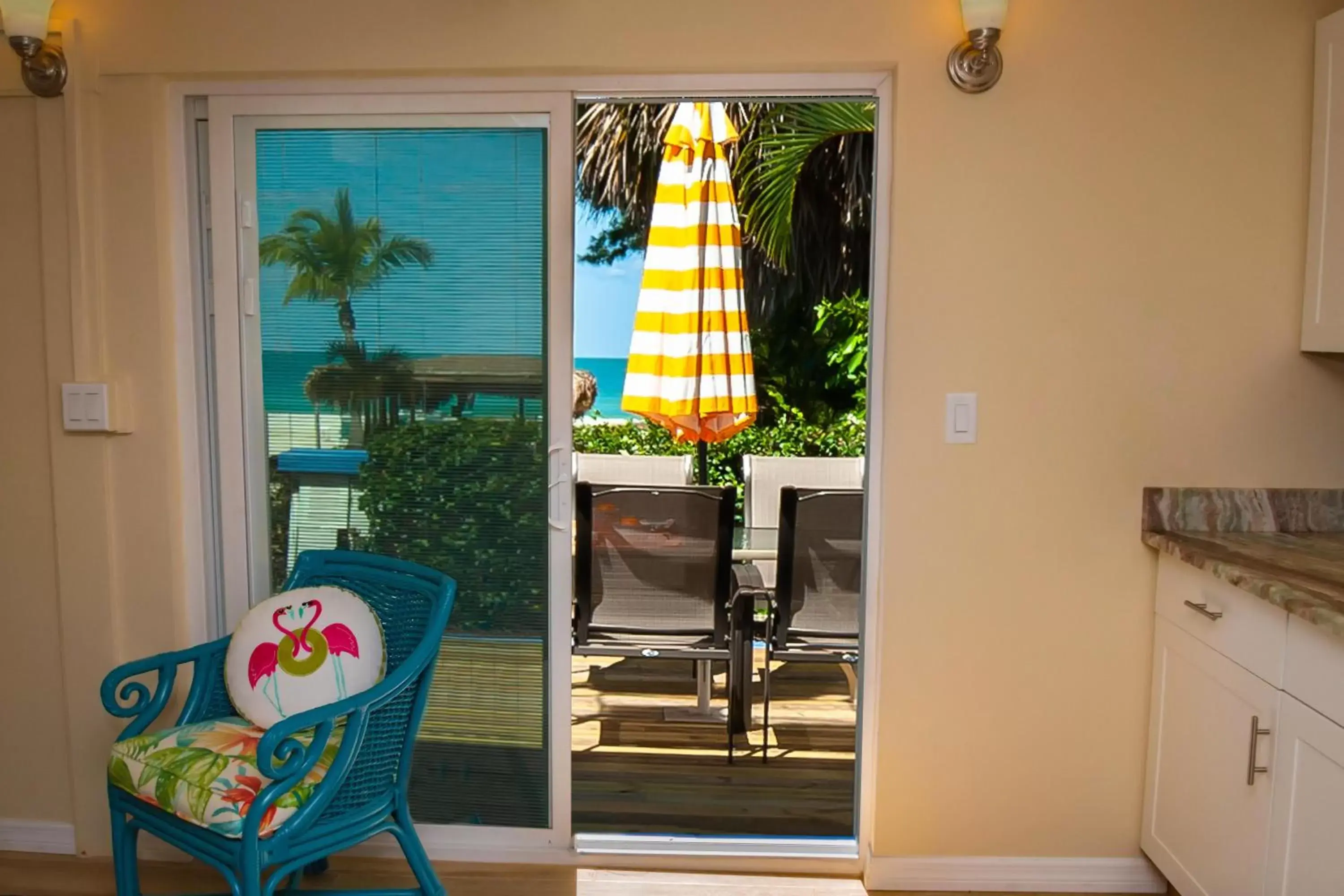 Balcony/Terrace in Cedar Cove Resort & Cottages