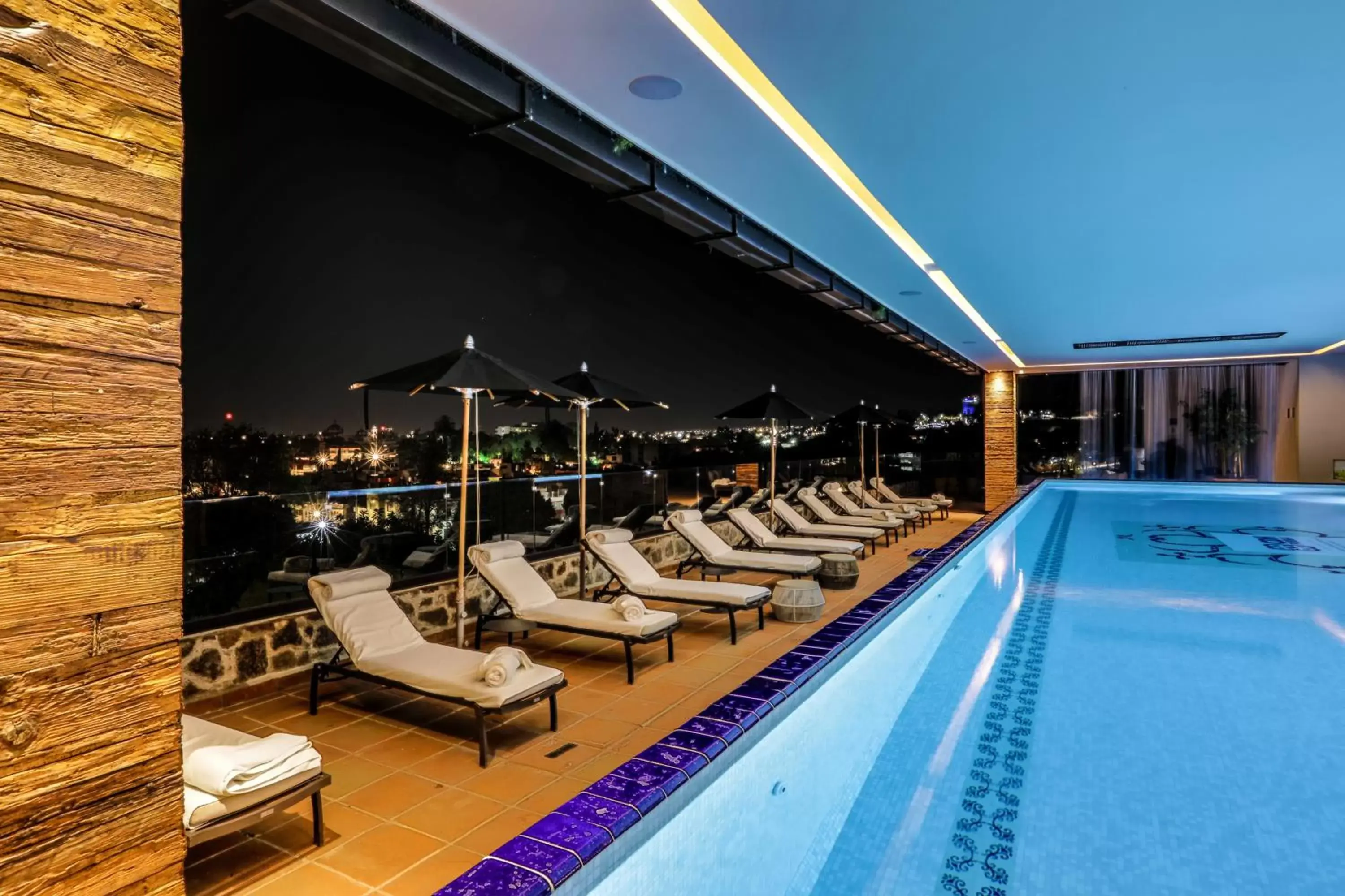 Swimming pool in Banyan Tree Puebla Swimming pool in Banyan Tree Puebla