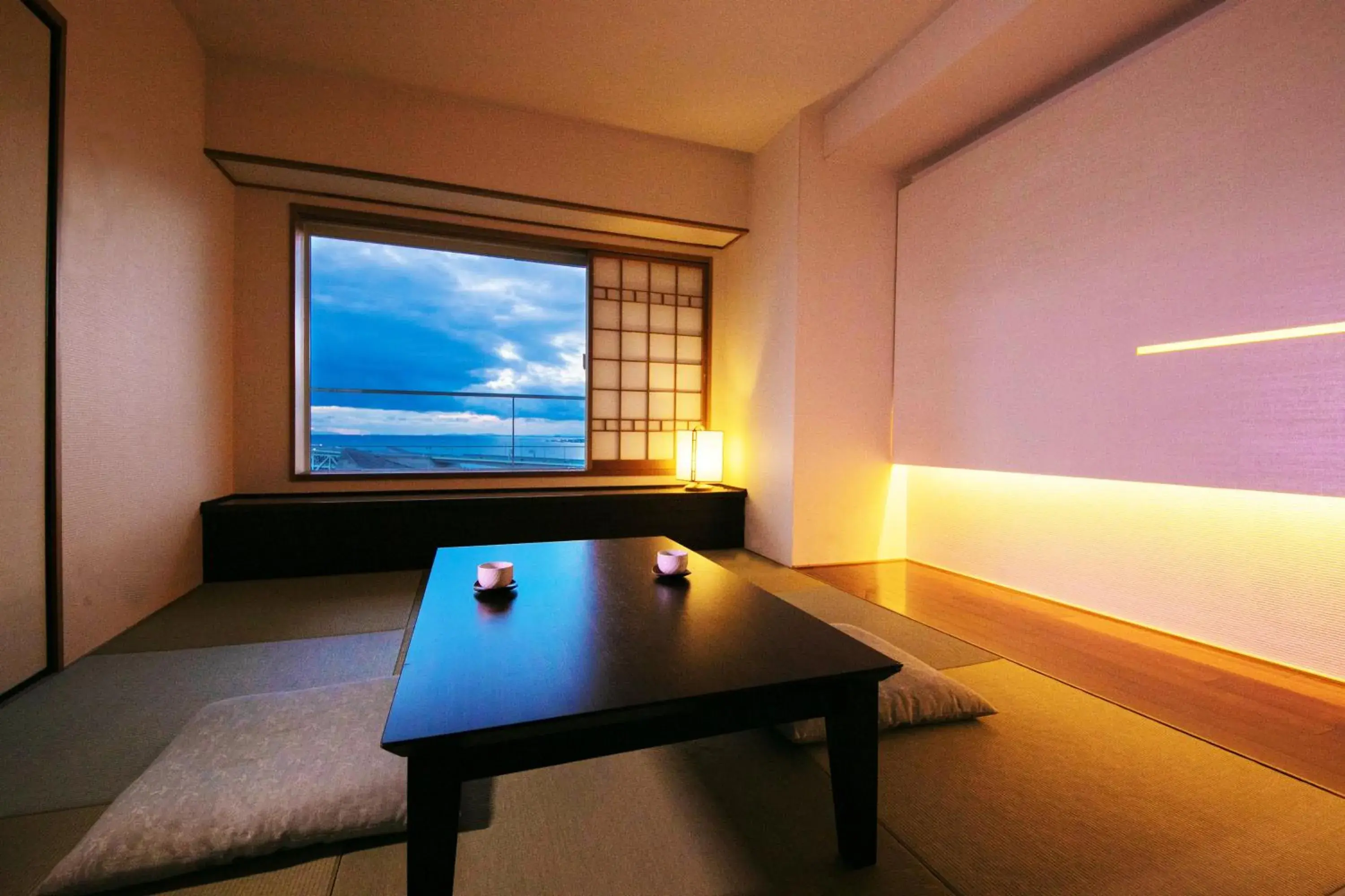 Photo of the whole room in Seaside Hotel Maiko Villa Kobe