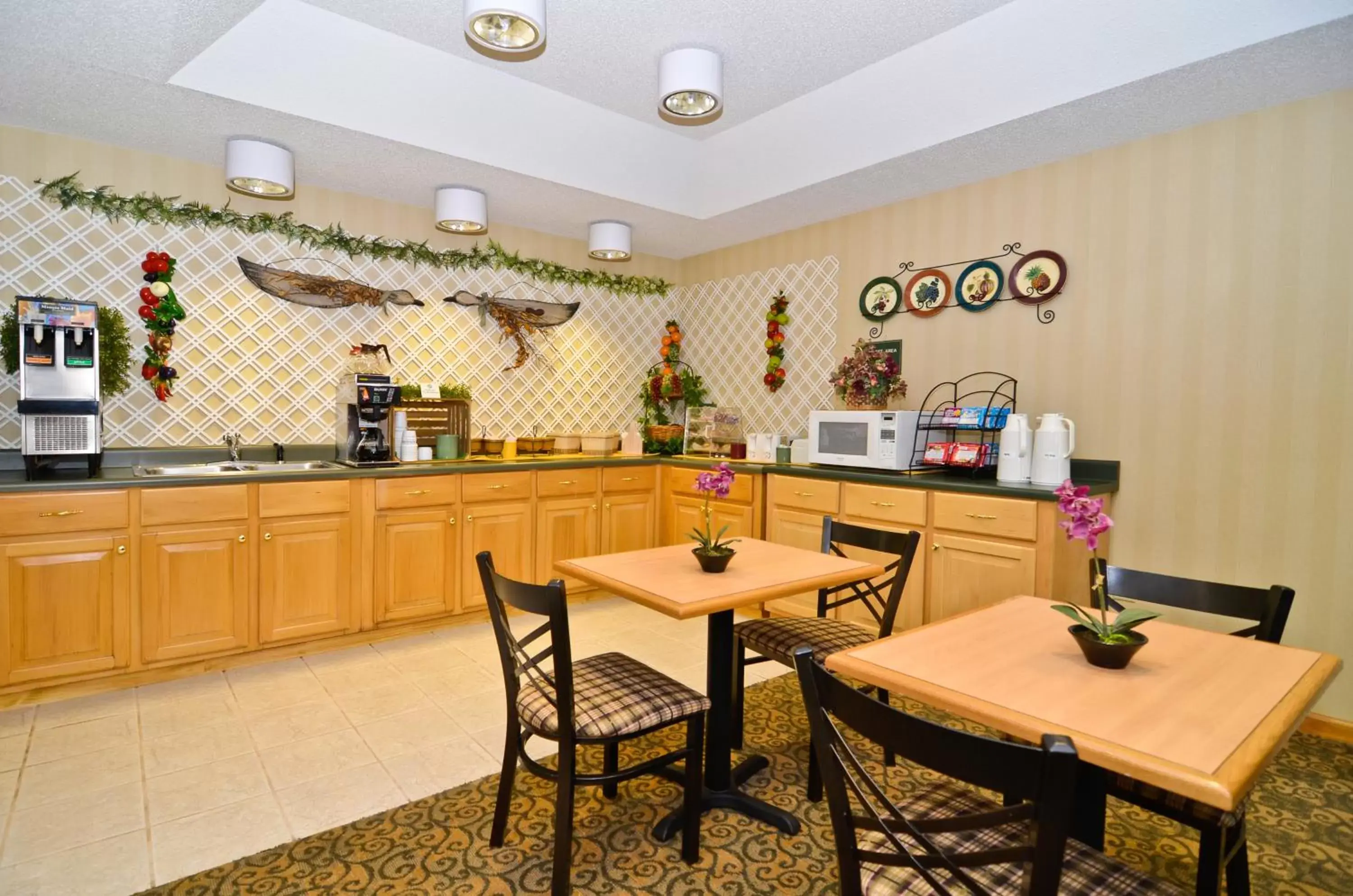 Food and drinks, Restaurant/Places to Eat in Peach State Inn & Suites