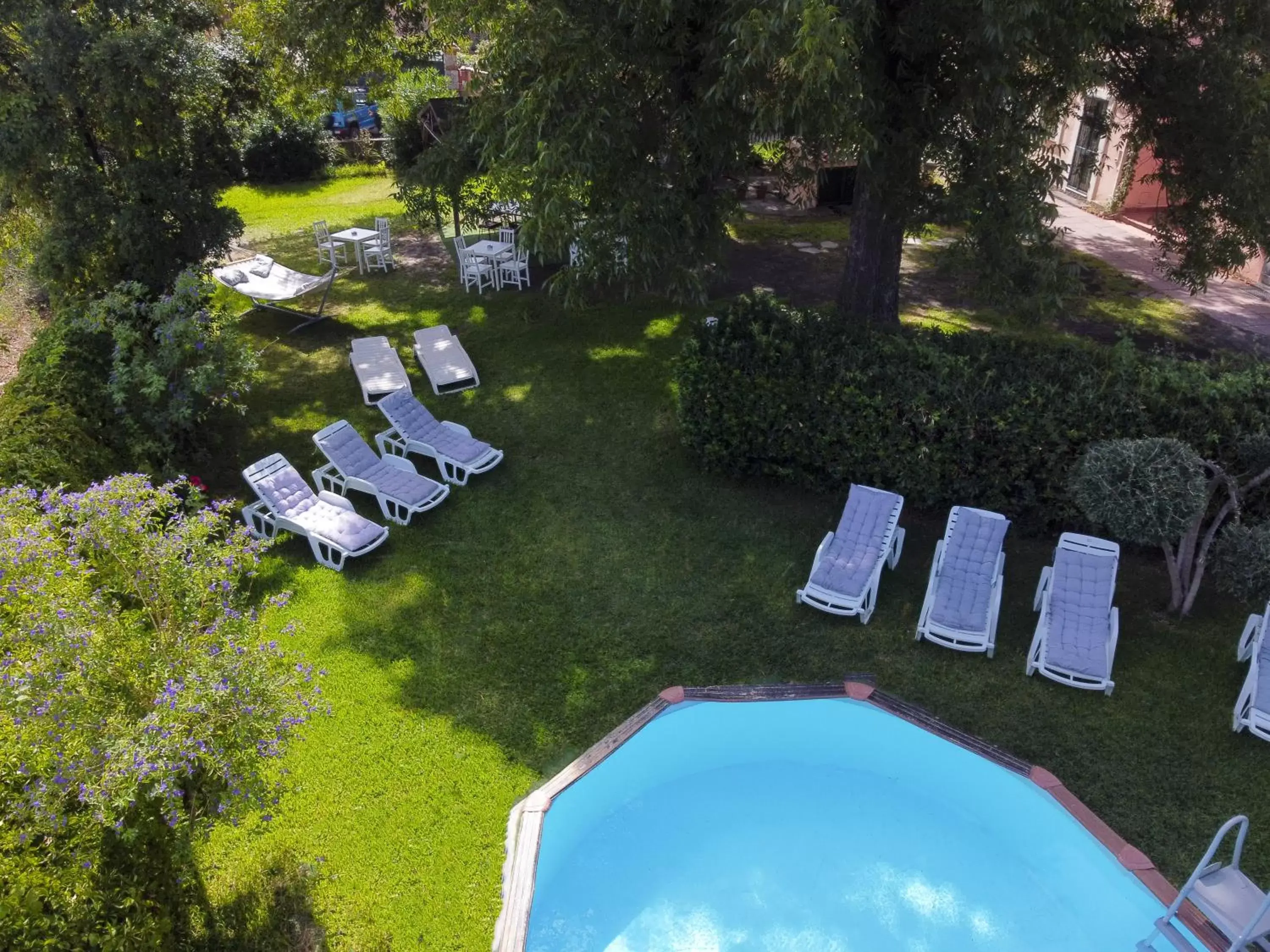 Spring, Pool View in Villa Nadira