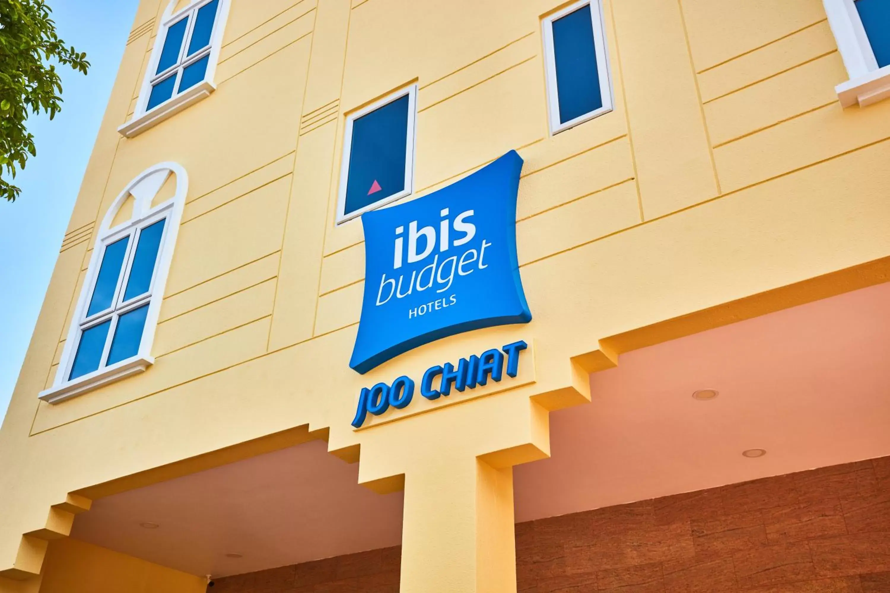 Facade/entrance in Ibis Budget Singapore Joo Chiat