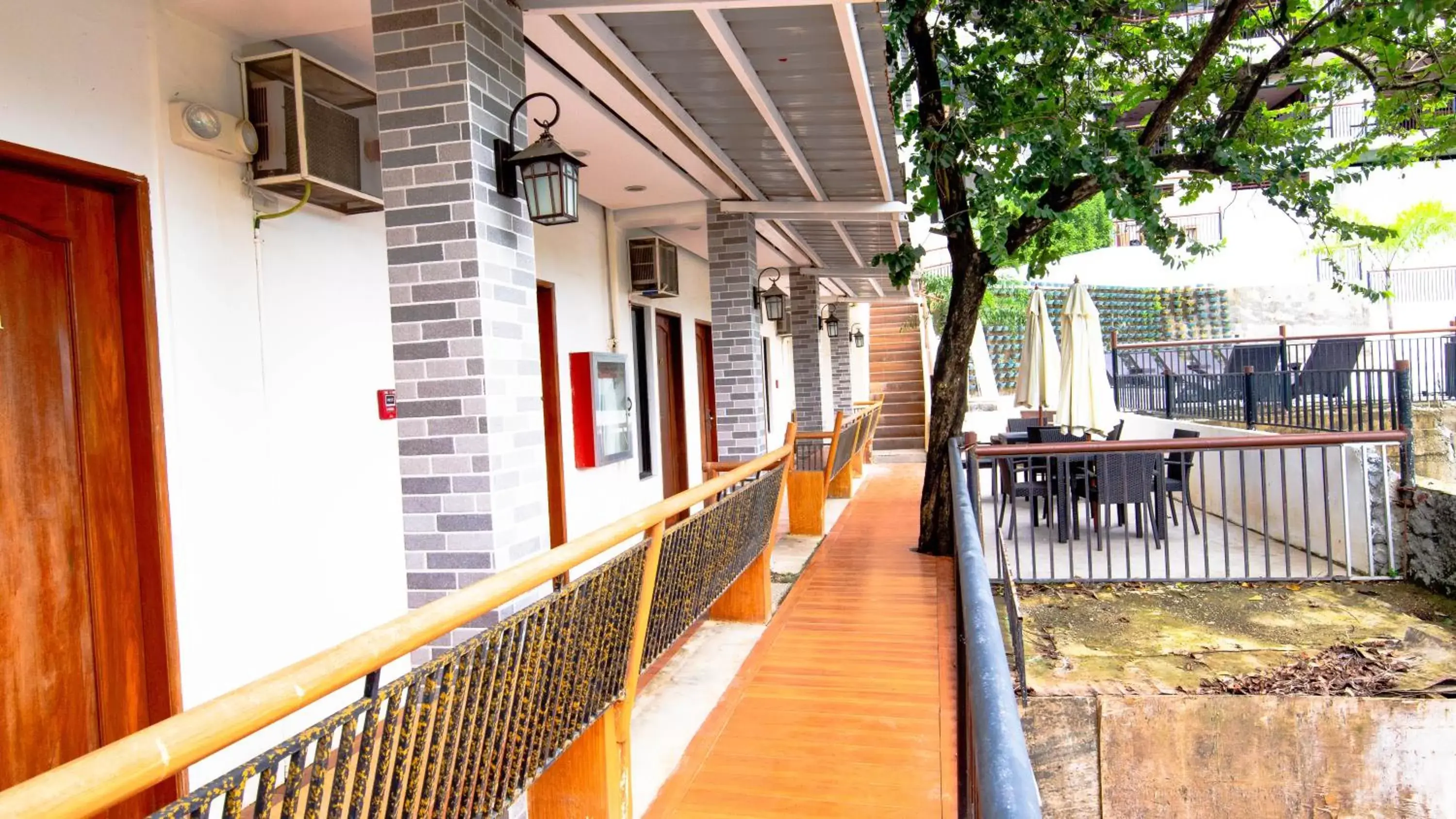 Patio, Balcony/Terrace in Skylodge Resort