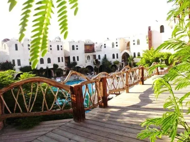 Area and facilities in Amar Sina Boutique Egyptian Village