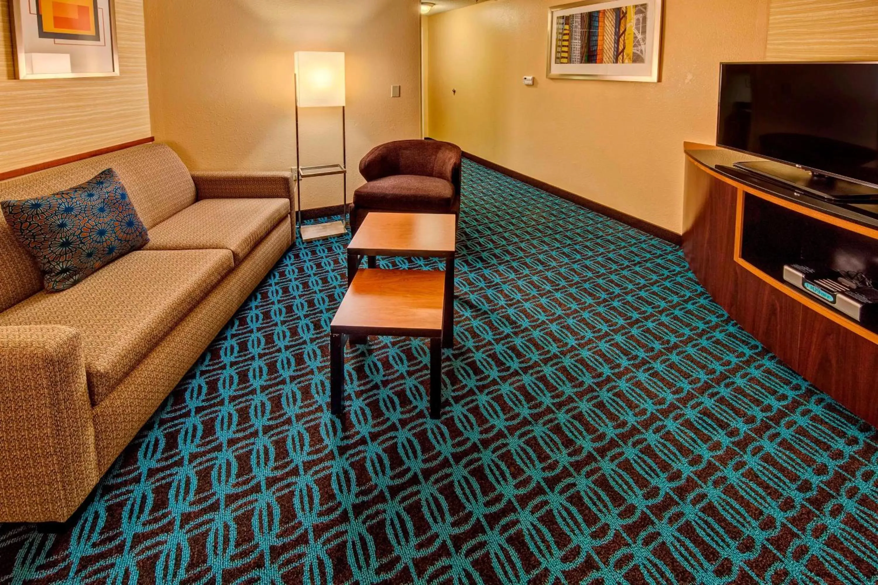 Photo of the whole room, Seating Area in Fairfield Inn & Suites Memphis Olive Branch