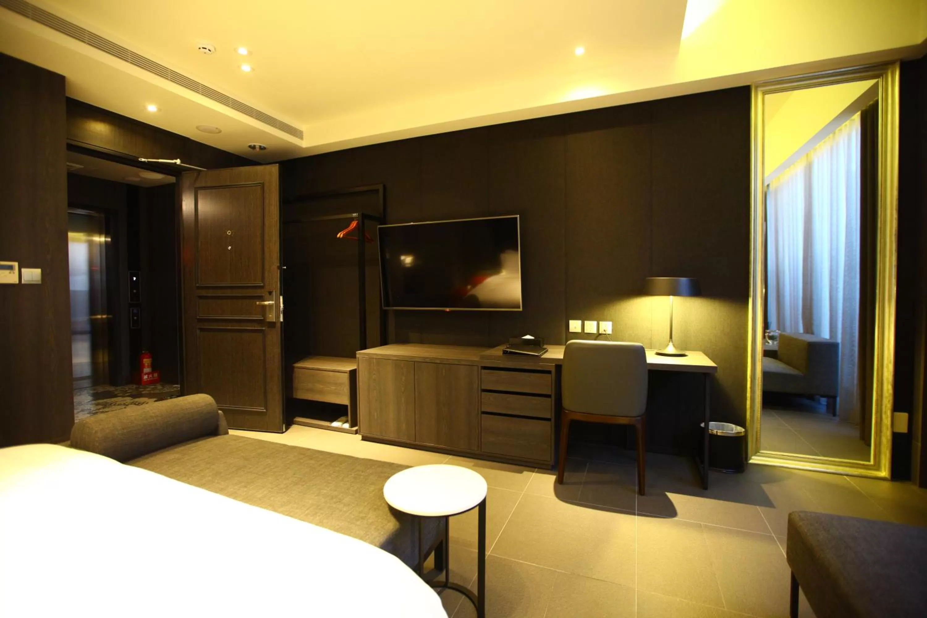 Photo of the whole room, Seating Area in Hotel Lainn