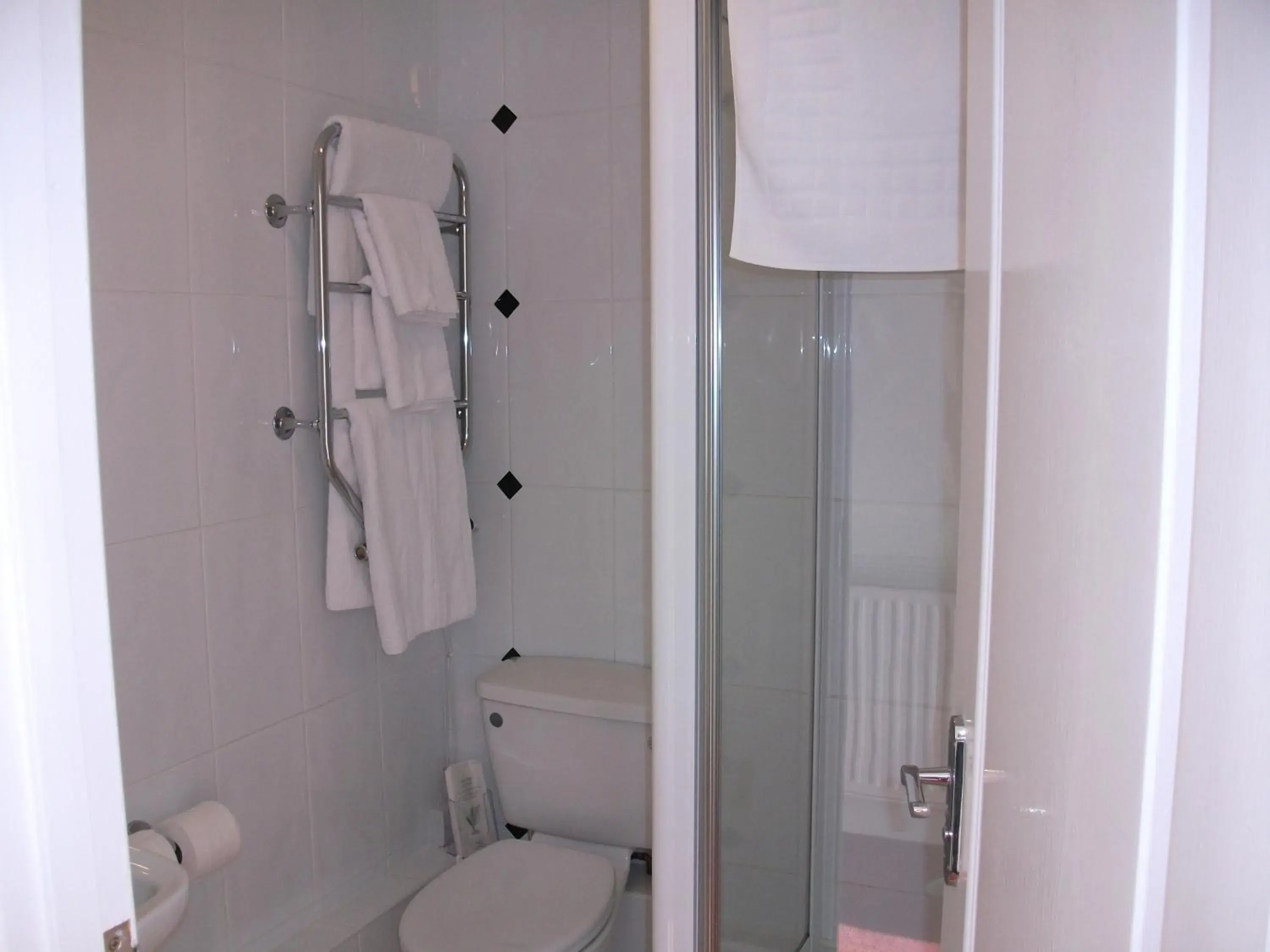 Shower, Bathroom in Beacon Country House Hotel & Luxury Shepherd Huts