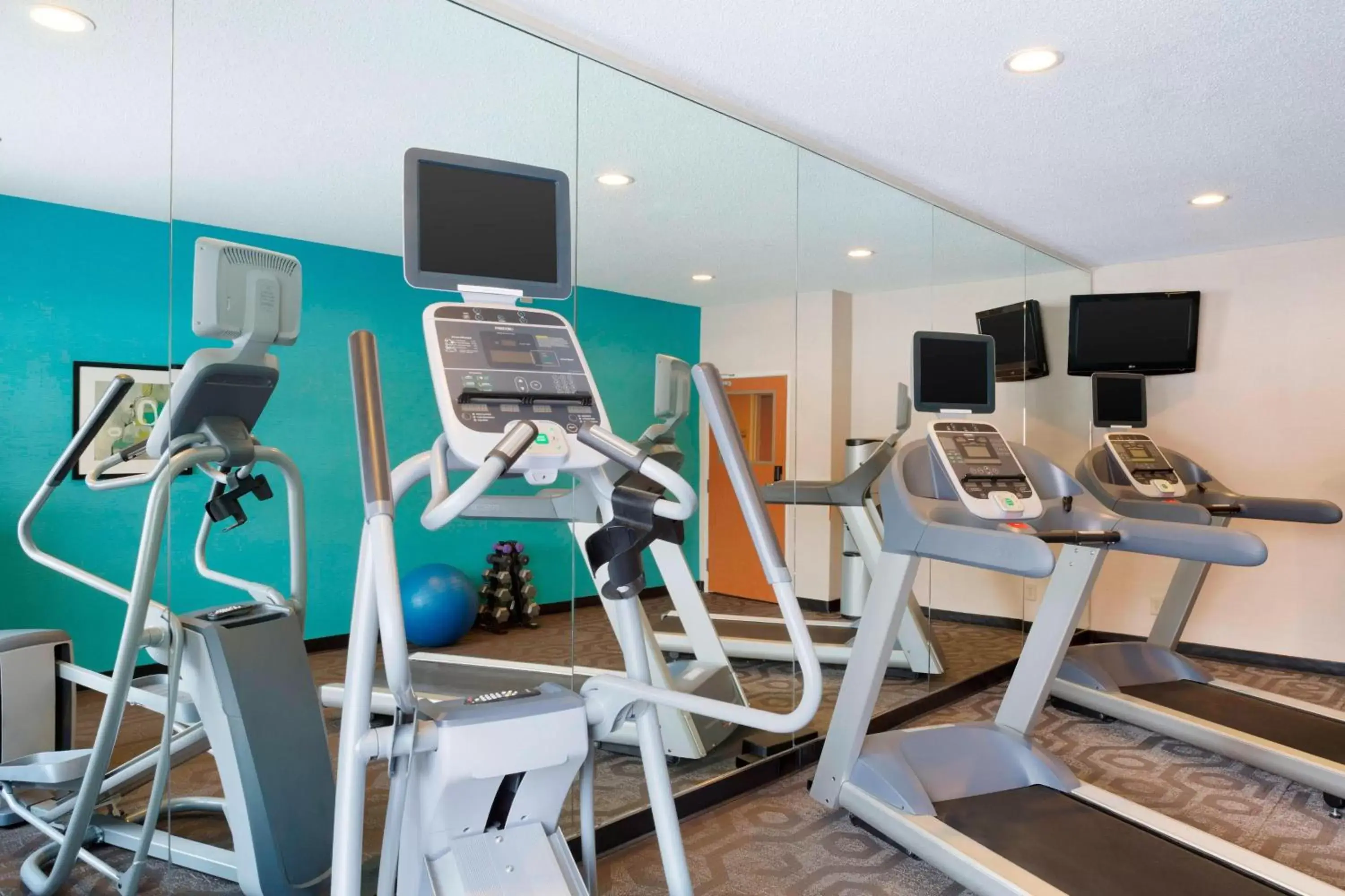 Fitness centre/facilities, Fitness Center/Facilities in Fairfield Inn & Suites Minneapolis St. Paul/Roseville