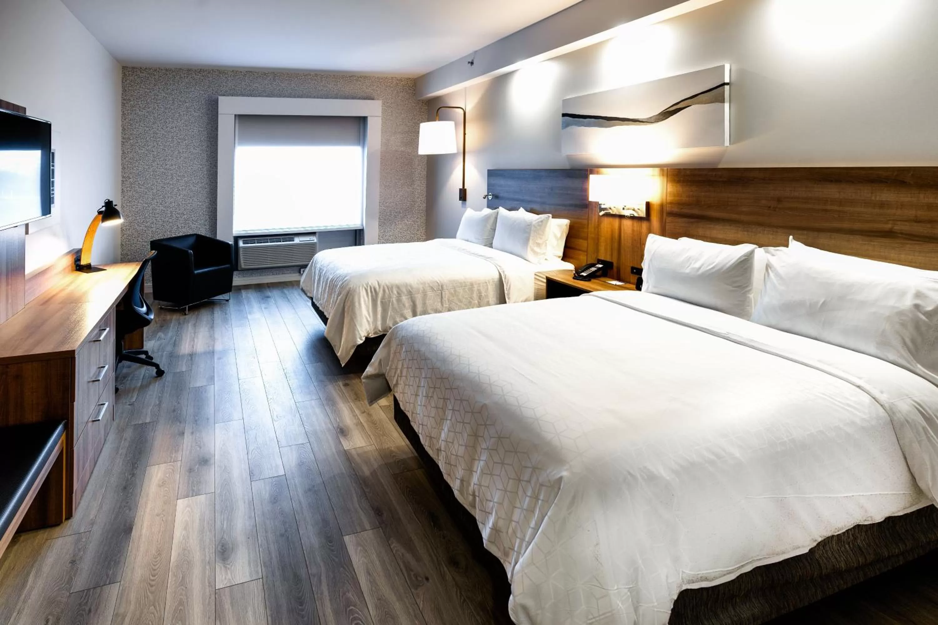 Photo of the whole room, Bed in Holiday Inn Express & Suites - Trois Rivieres Ouest by IHG