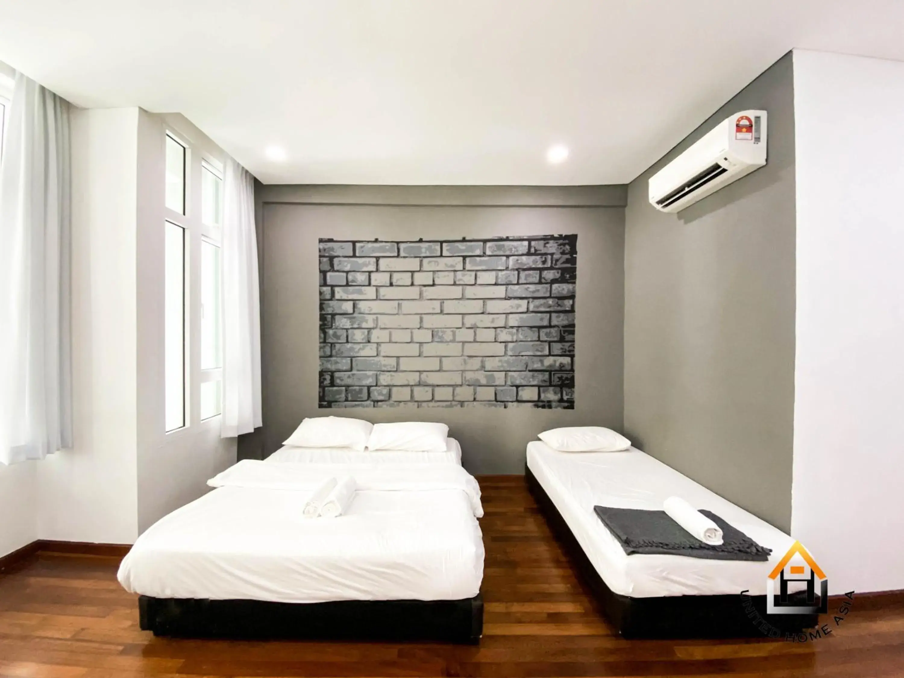 Bed in Holi 1Medini Themed Suites