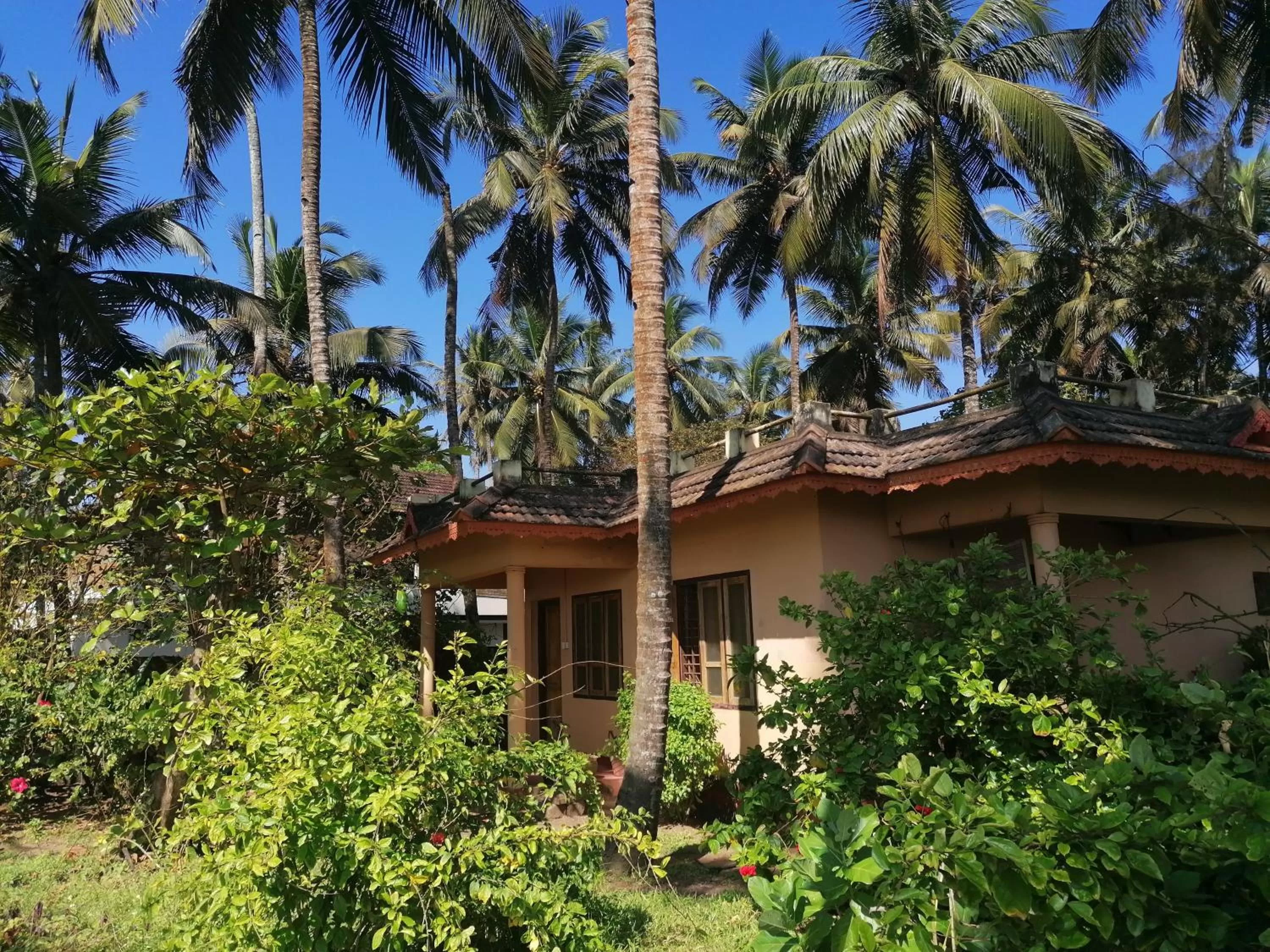 Property building in Sukriti beach Resort