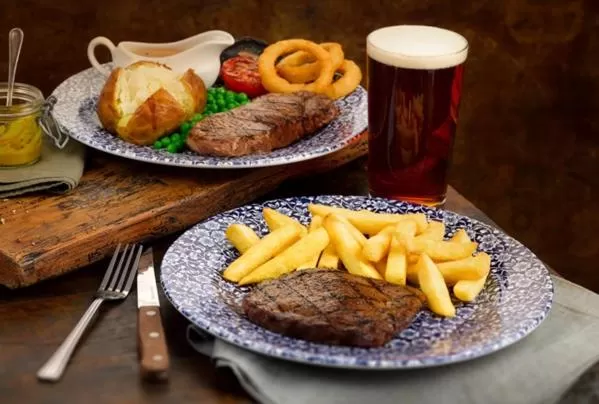 Food and drinks, Food in The Hatchet Inn Wetherspoon