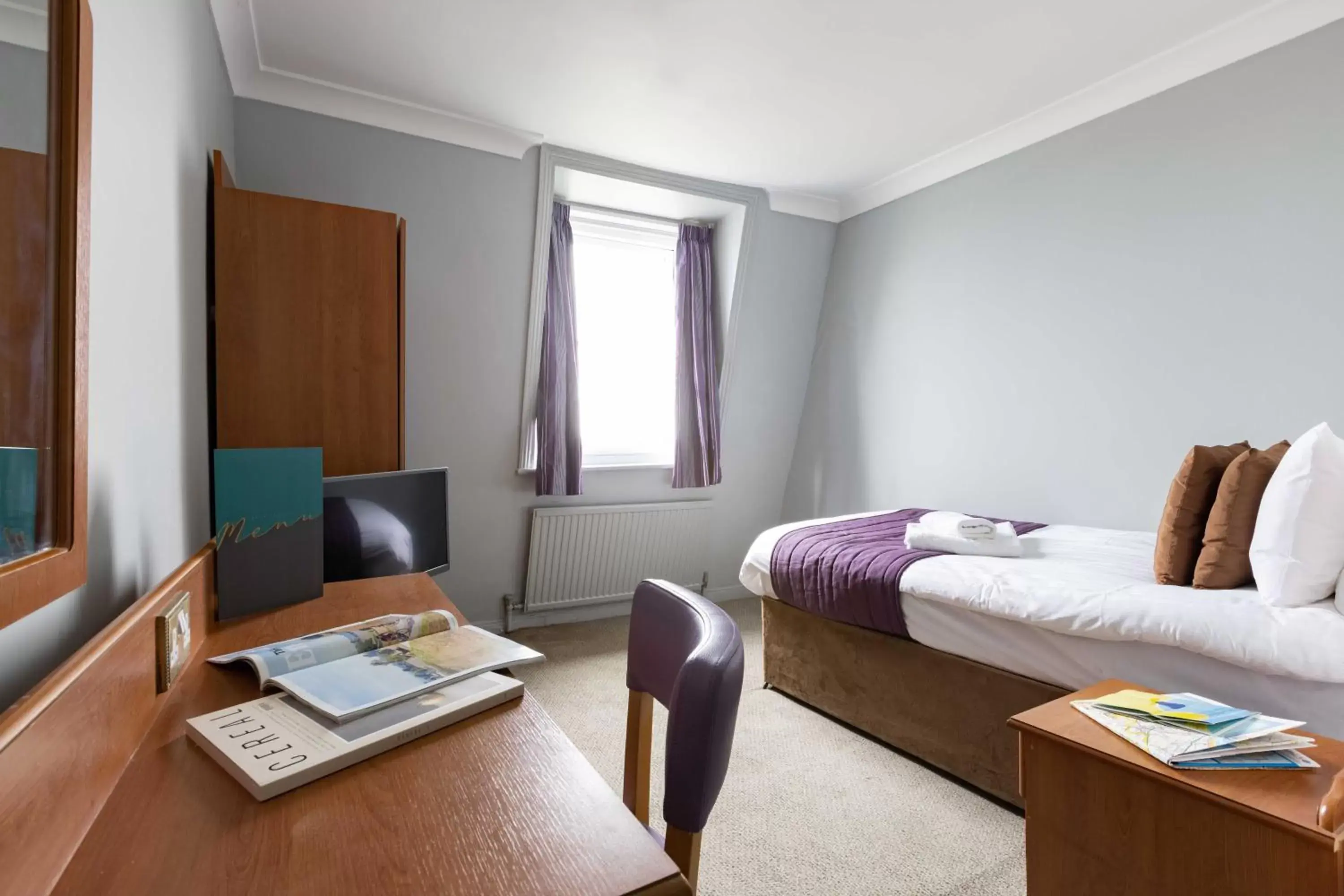 Photo of the whole room, TV/Entertainment Center in The Royal Hotel Whitby