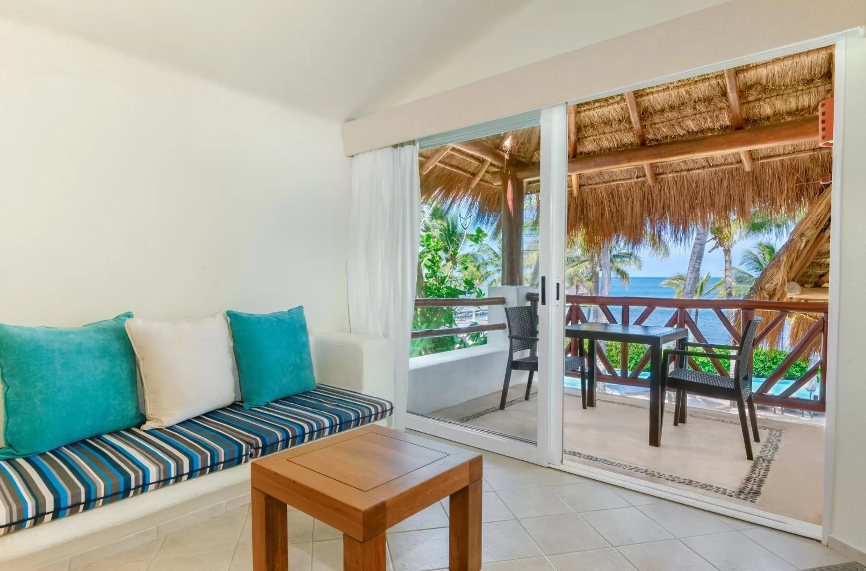 Balcony/Terrace, Seating Area in Desire Riviera Maya Pearl Resort