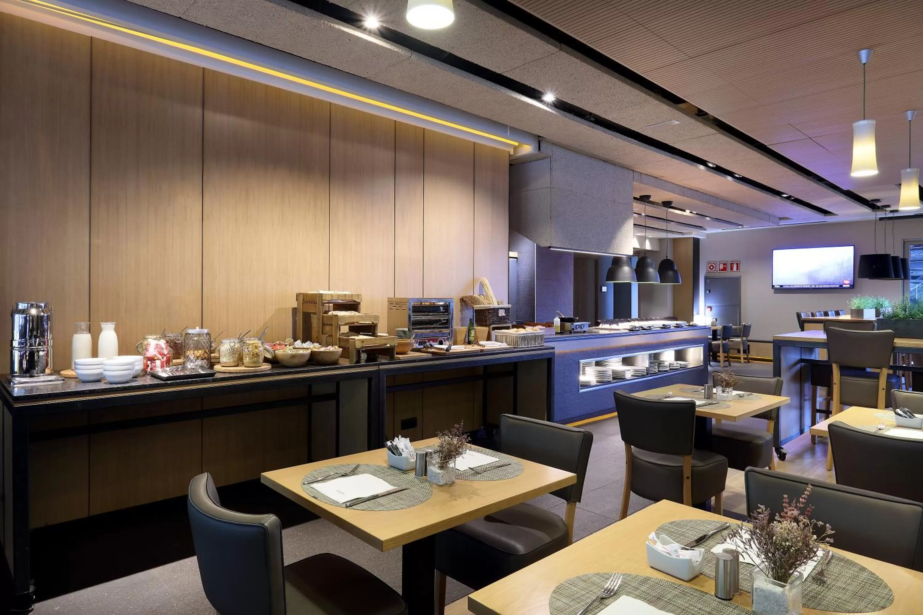 Buffet breakfast in Occidental Bilbao