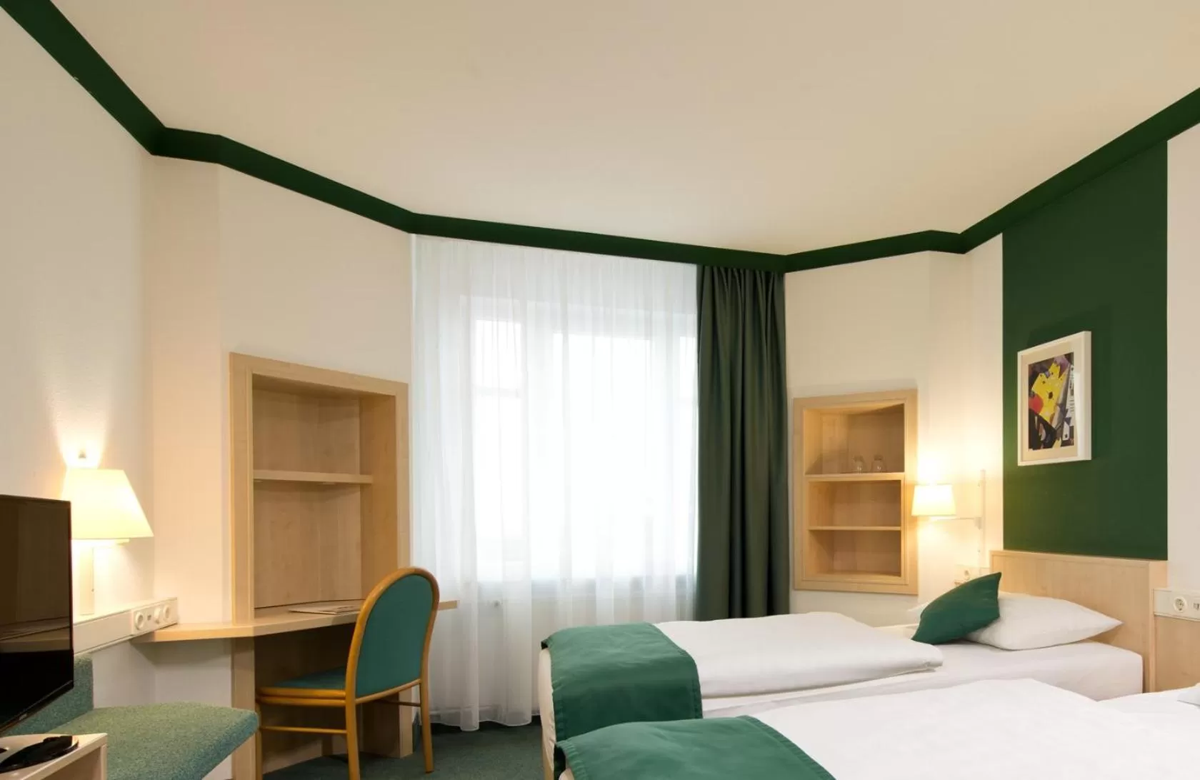 Living room, Bed in Hotel Kaiserin Augusta