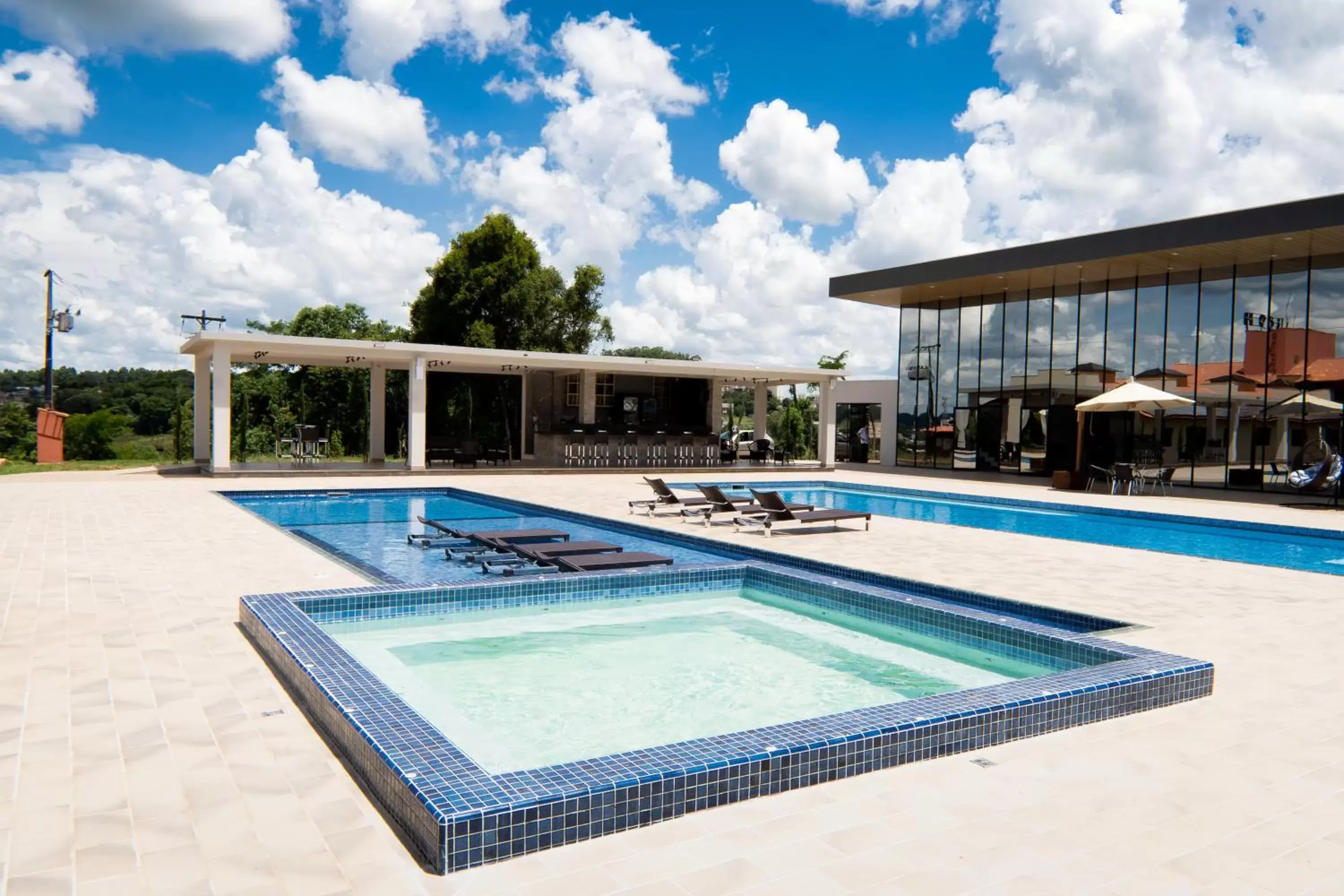 Swimming pool in Hotel Lago Dourado Swimming pool in Hotel Lago Dourado