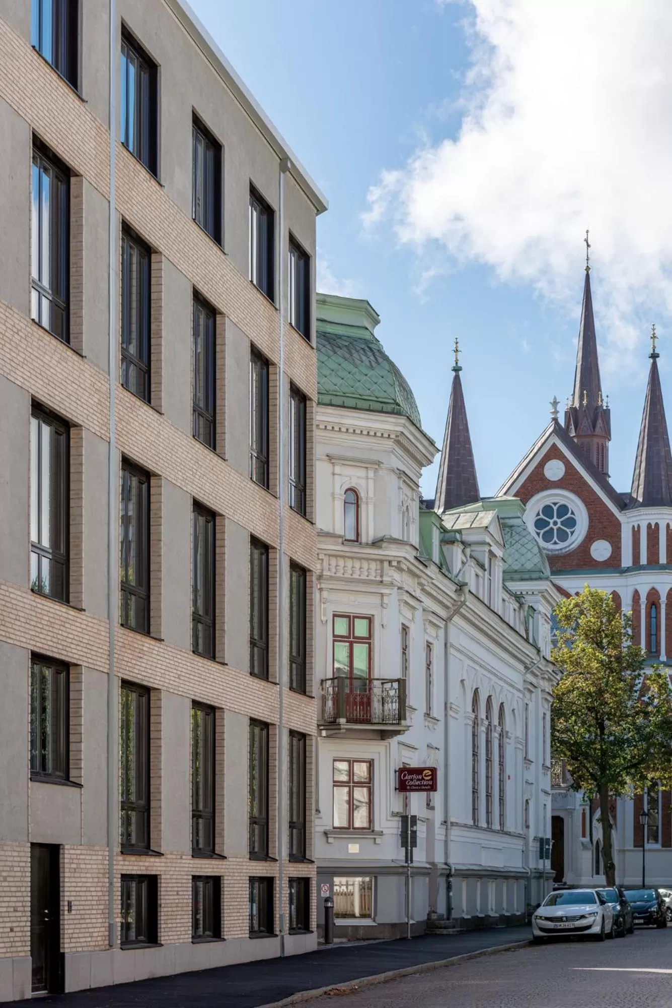 Street view in Home Hotel Victoria