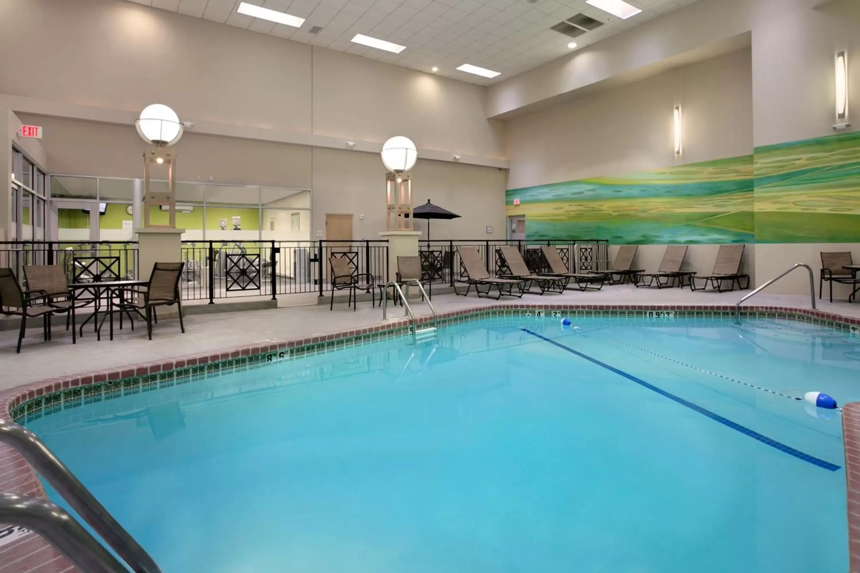 Swimming Pool in Holiday Inn Portland-Airport I-205, an IHG Hotel