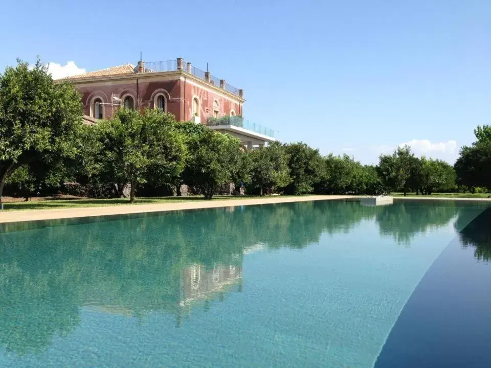 Swimming Pool in Zash Country Boutique hotel & SPA