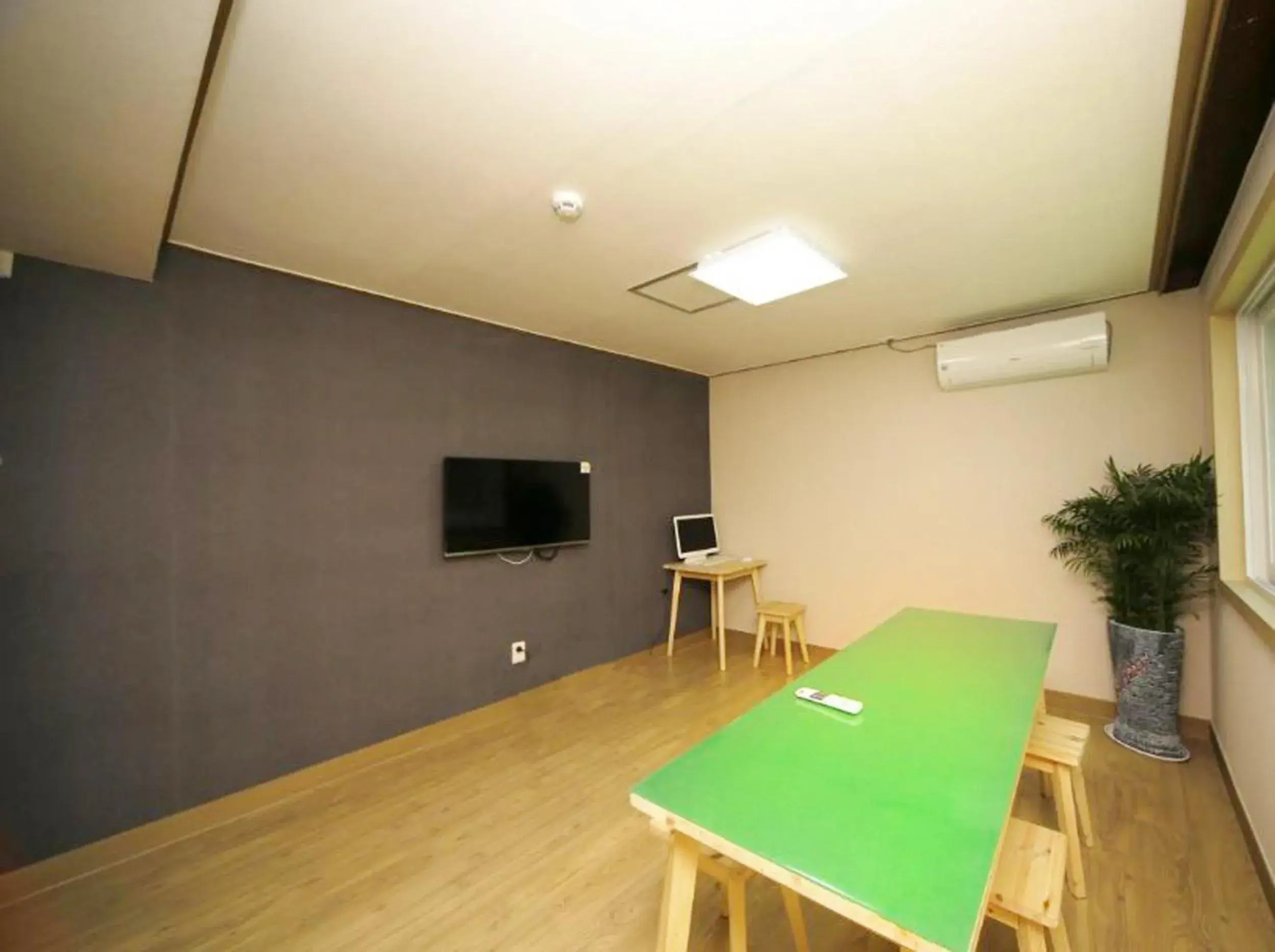 Meeting/conference room in 24 Guesthouse KyungHee University Meeting/conference room in 24 Guesthouse KyungHee University