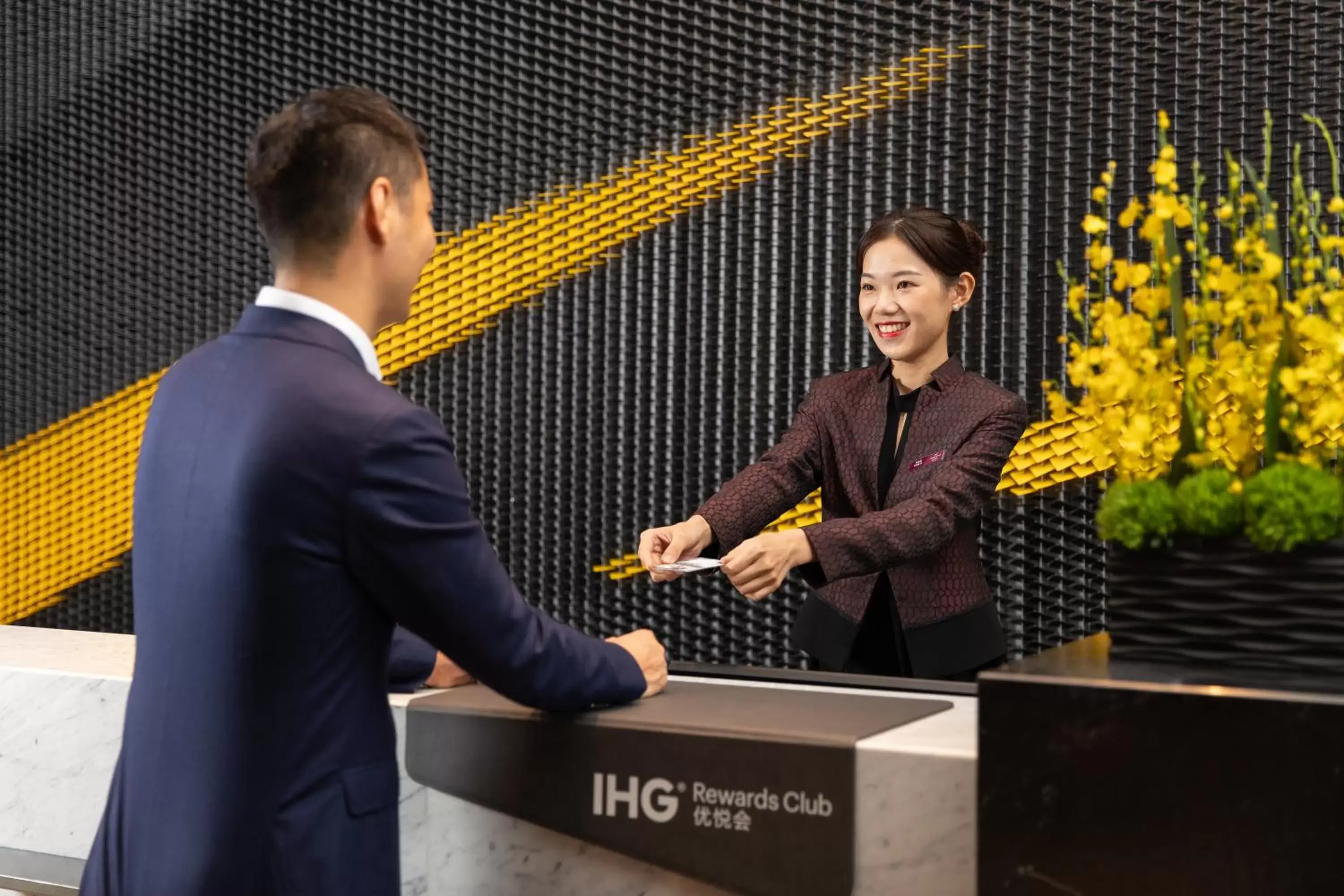 Lobby or reception in Crowne Plaza Foshan Nanhai-an IHG Hotel-Free Shuttle Bus to Canton Fair Lobby or reception in Crowne Plaza Foshan Nanhai-an IHG Hotel-Free Shuttle Bus to Canton Fair