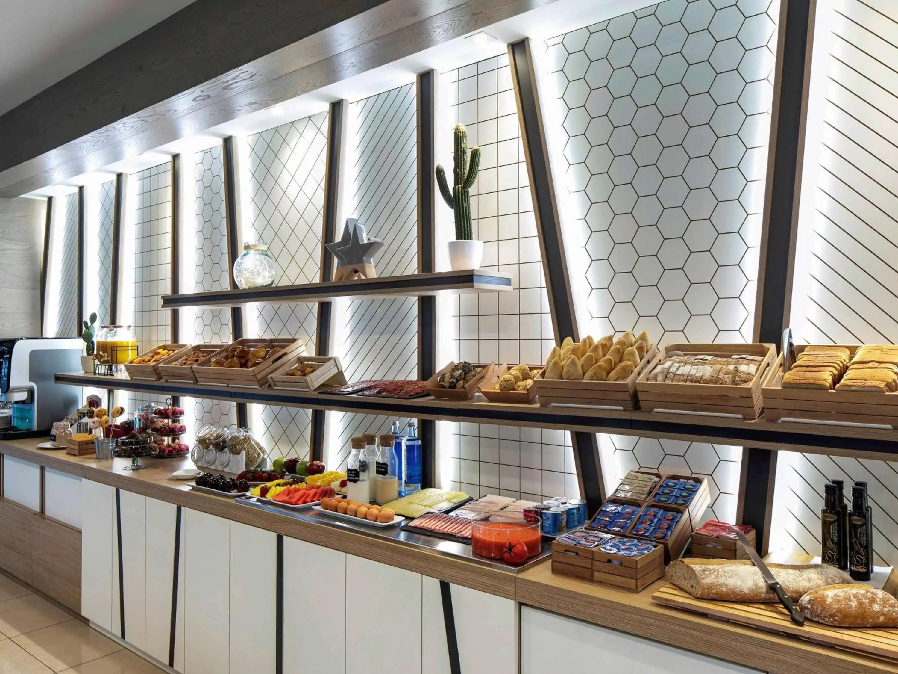 Restaurant/places to eat in Ibis Styles A Coruna Restaurant/places to eat in Ibis Styles A Coruna