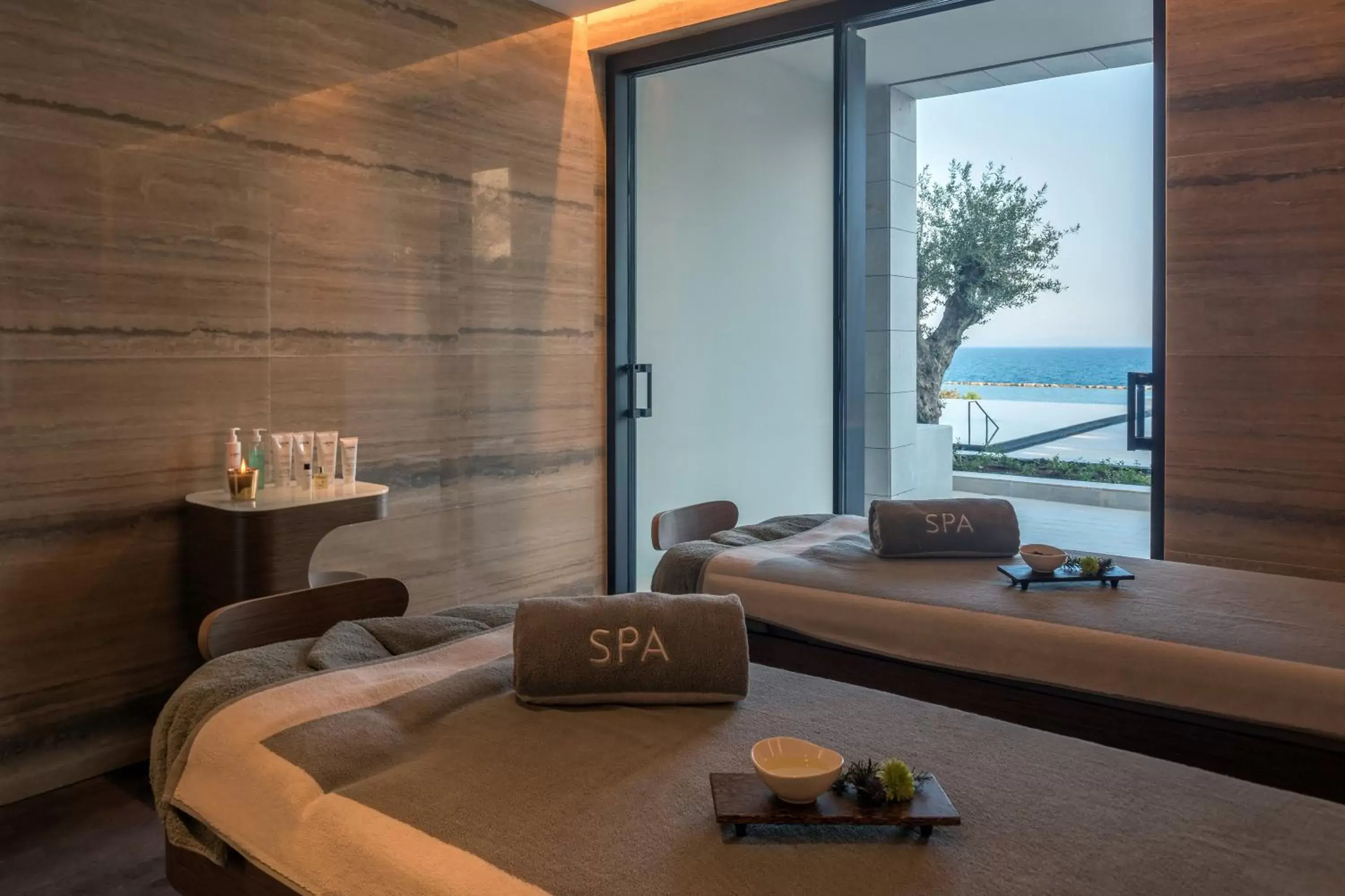Massage, Bed in Amara - Sea Your Only View™ Massage, Bed in Amara - Sea Your Only View™