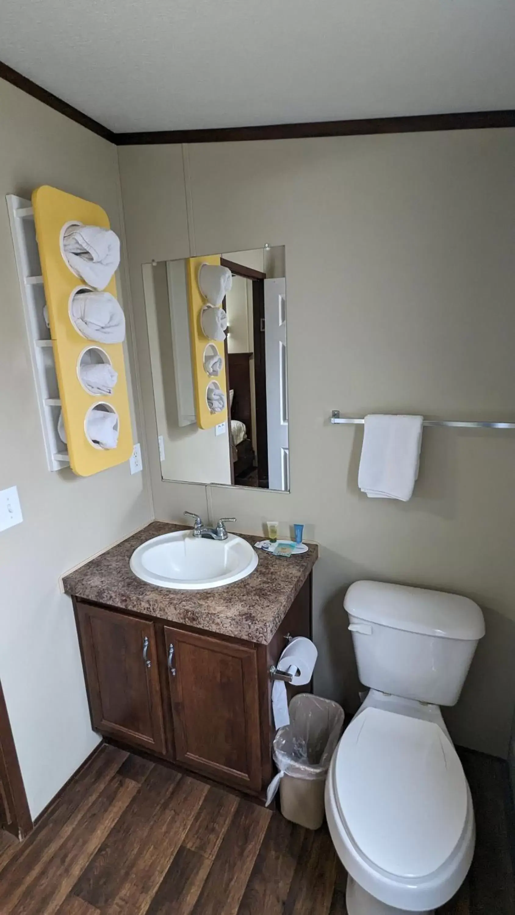 Bathroom in Hillcrest Inn & Suites Ozona