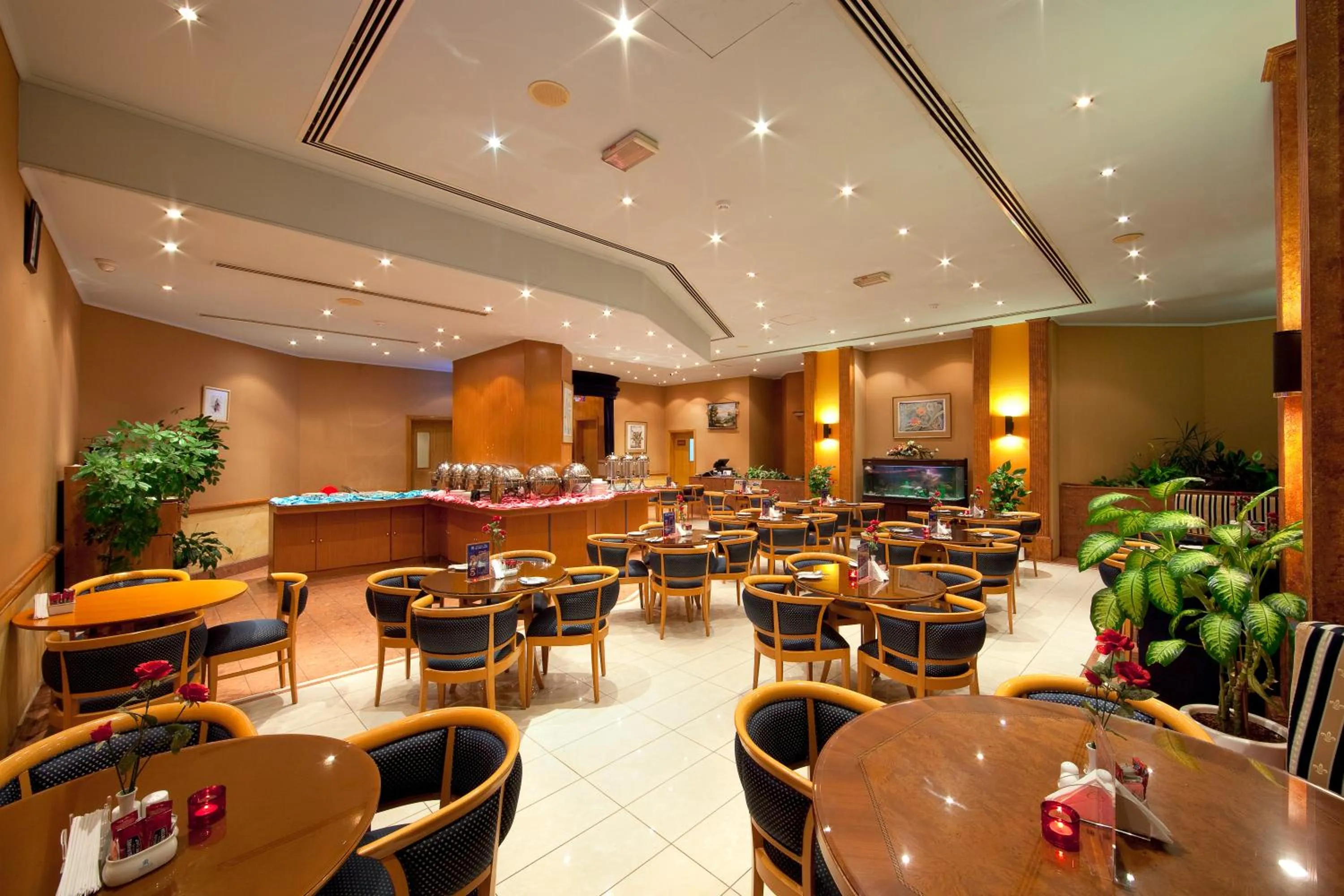 Restaurant/places to eat in Rolla Residence Hotel Apartment