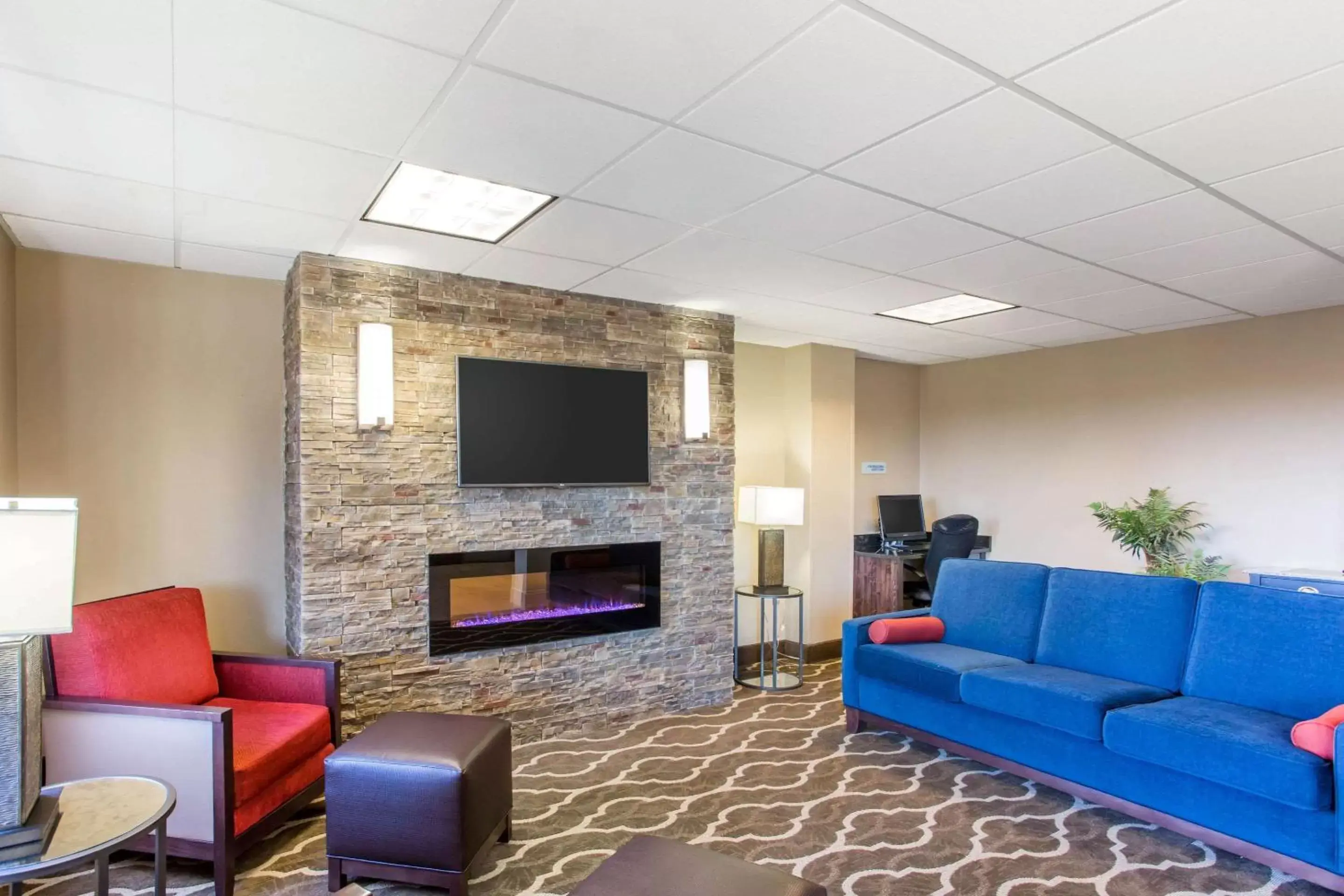 Lobby or reception, Seating Area in Comfort Inn Franklin Highway 96