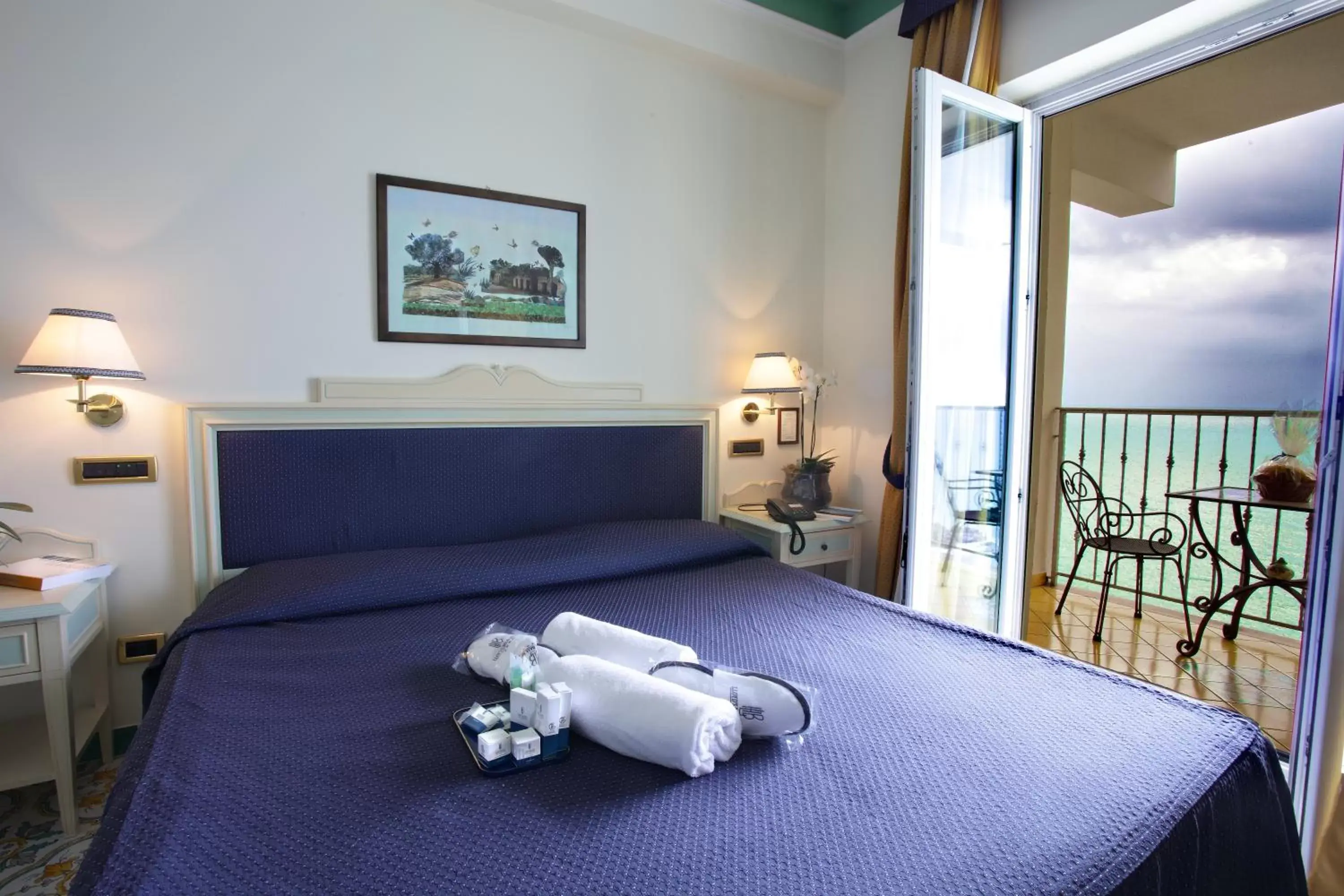 Bed in Lloyd's Baia Hotel