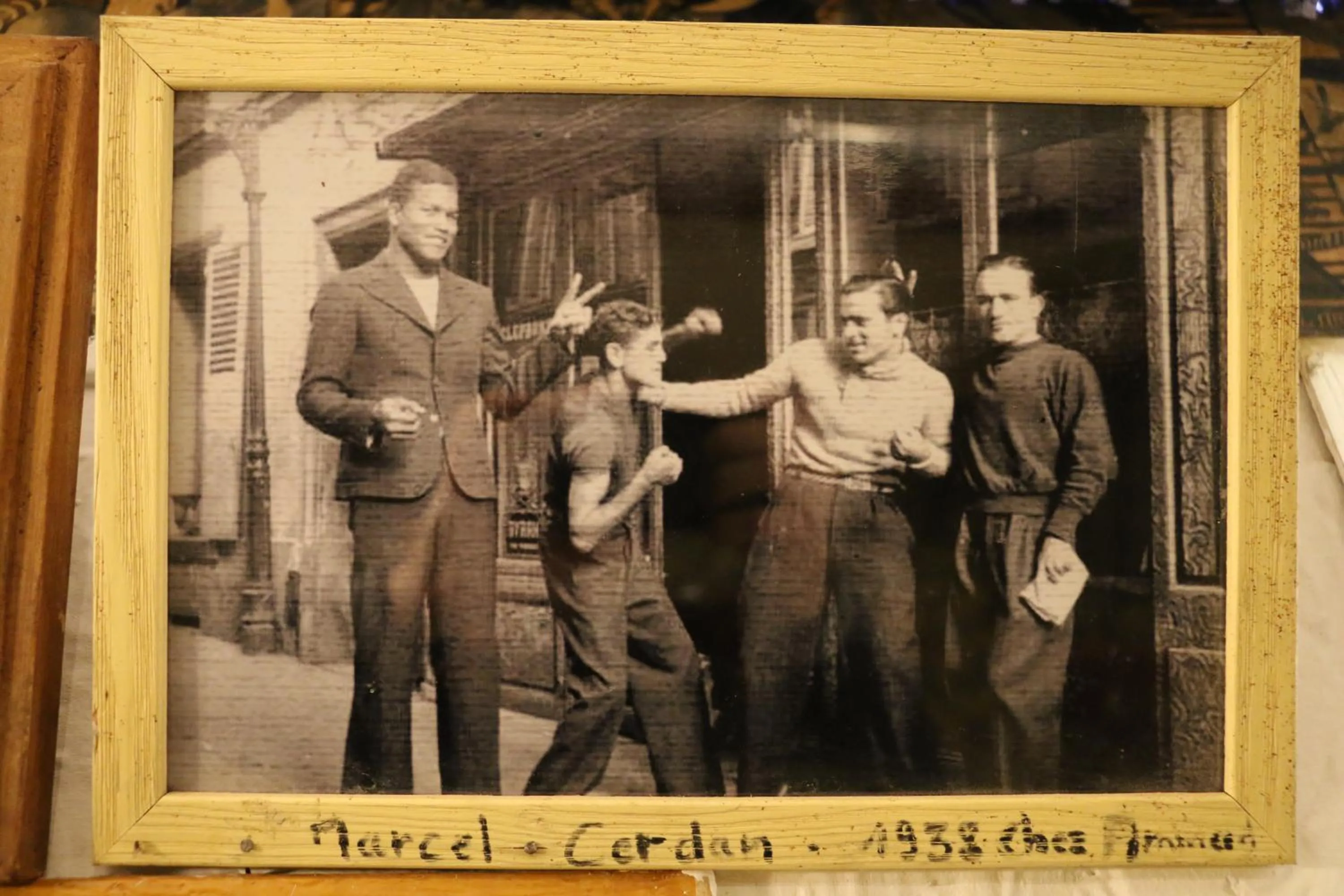 Logo/Certificate/Sign in Grand Hôtel de Clermont