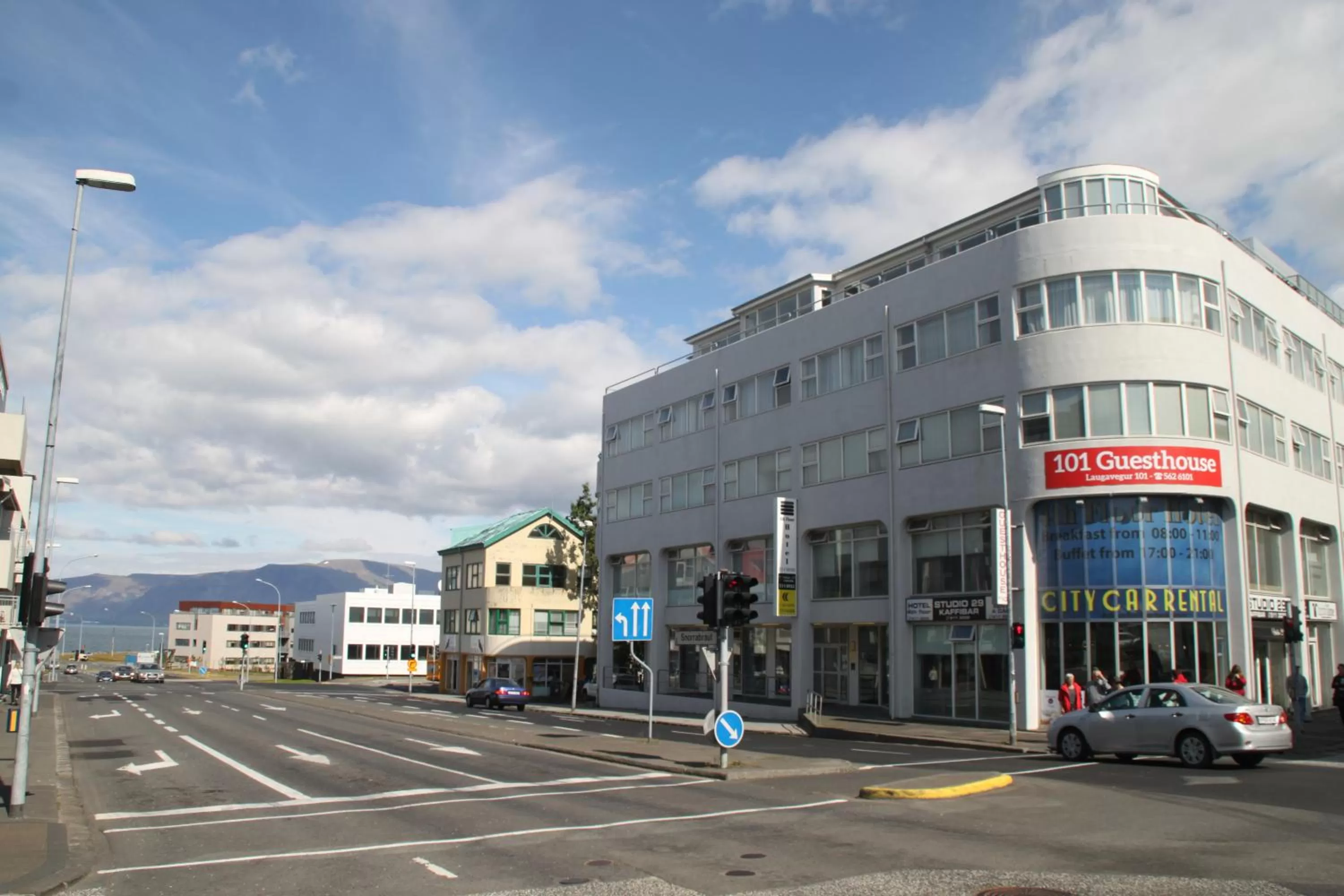 Facade/entrance in 101 Guesthouse Hotel